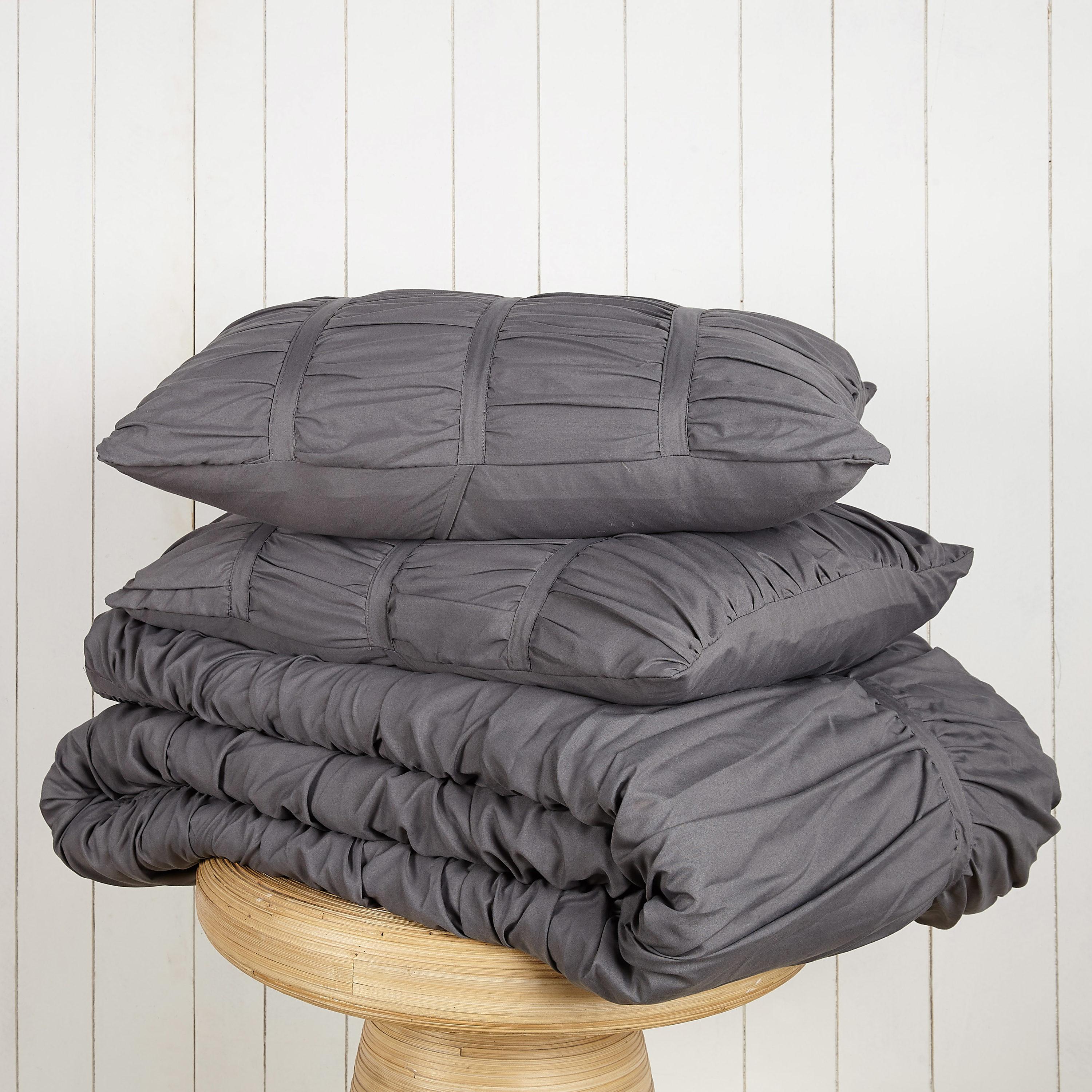 Modern Heirloom Emily Texture T/TXL Emily Texture Comforter Set Dark Gray: Polyester, Machine Washable, Includes Sham