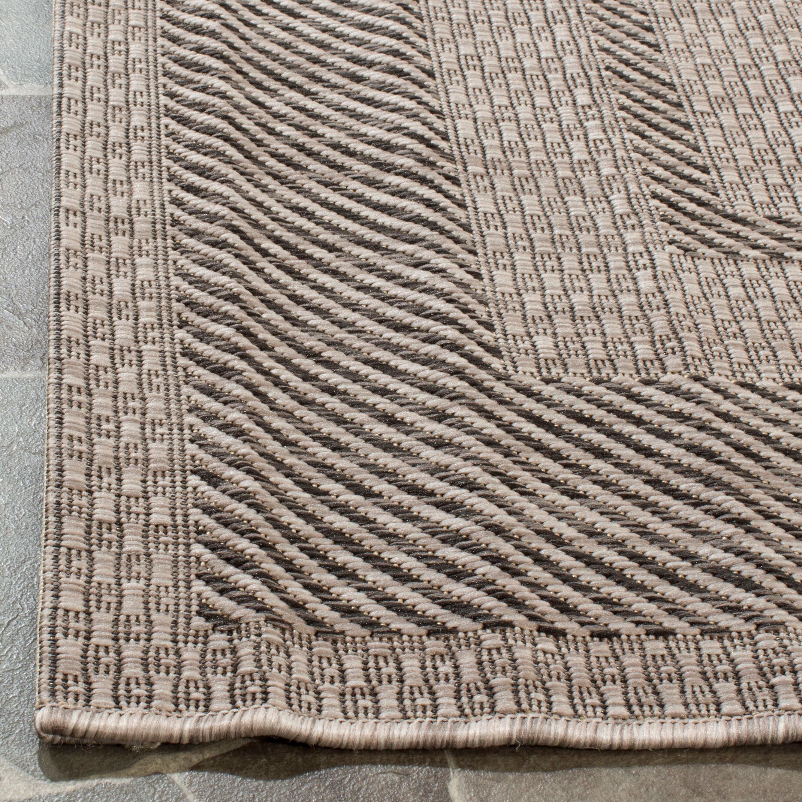 Courtyard CY8477 Power Loomed Indoor/Outdoor Area Rug - Beige/Black - 5'3"x7'7" - Safavieh.