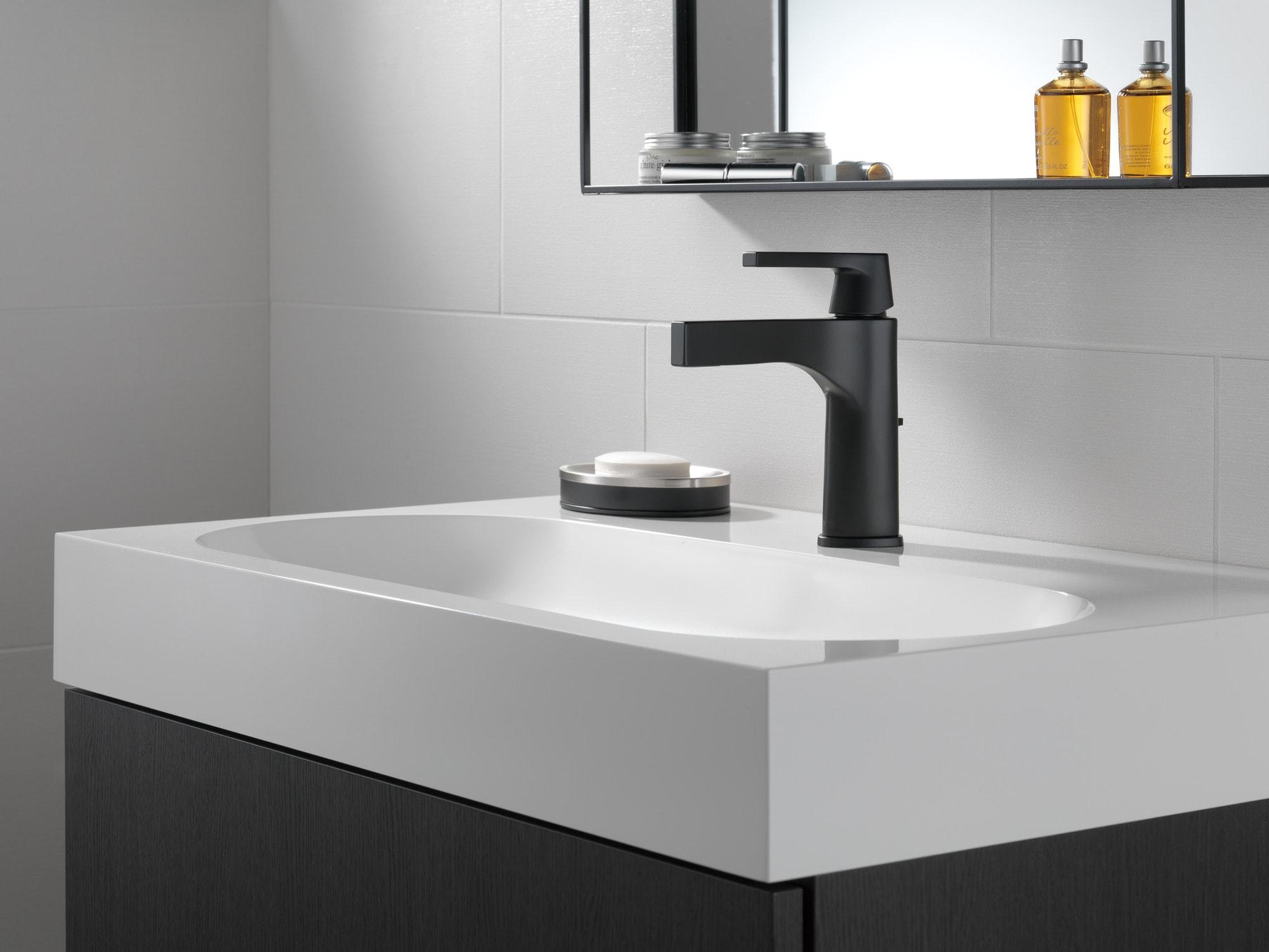 Zura Single Hole Bathroom Faucet with Drain Assembly