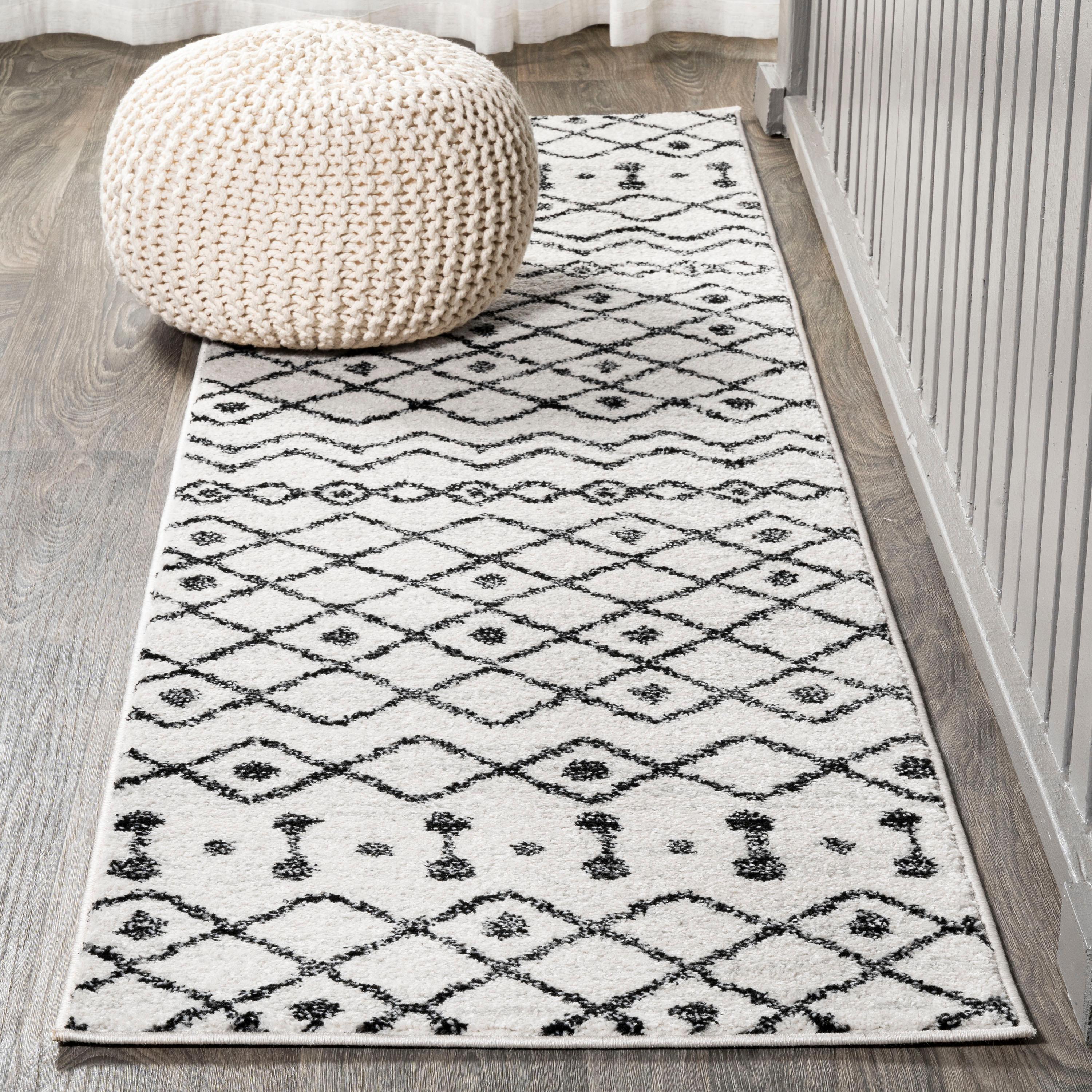 2'x8' Aksil Moroccan Beni Souk Runner Rug, Cream/Black - JONATHAN Y
