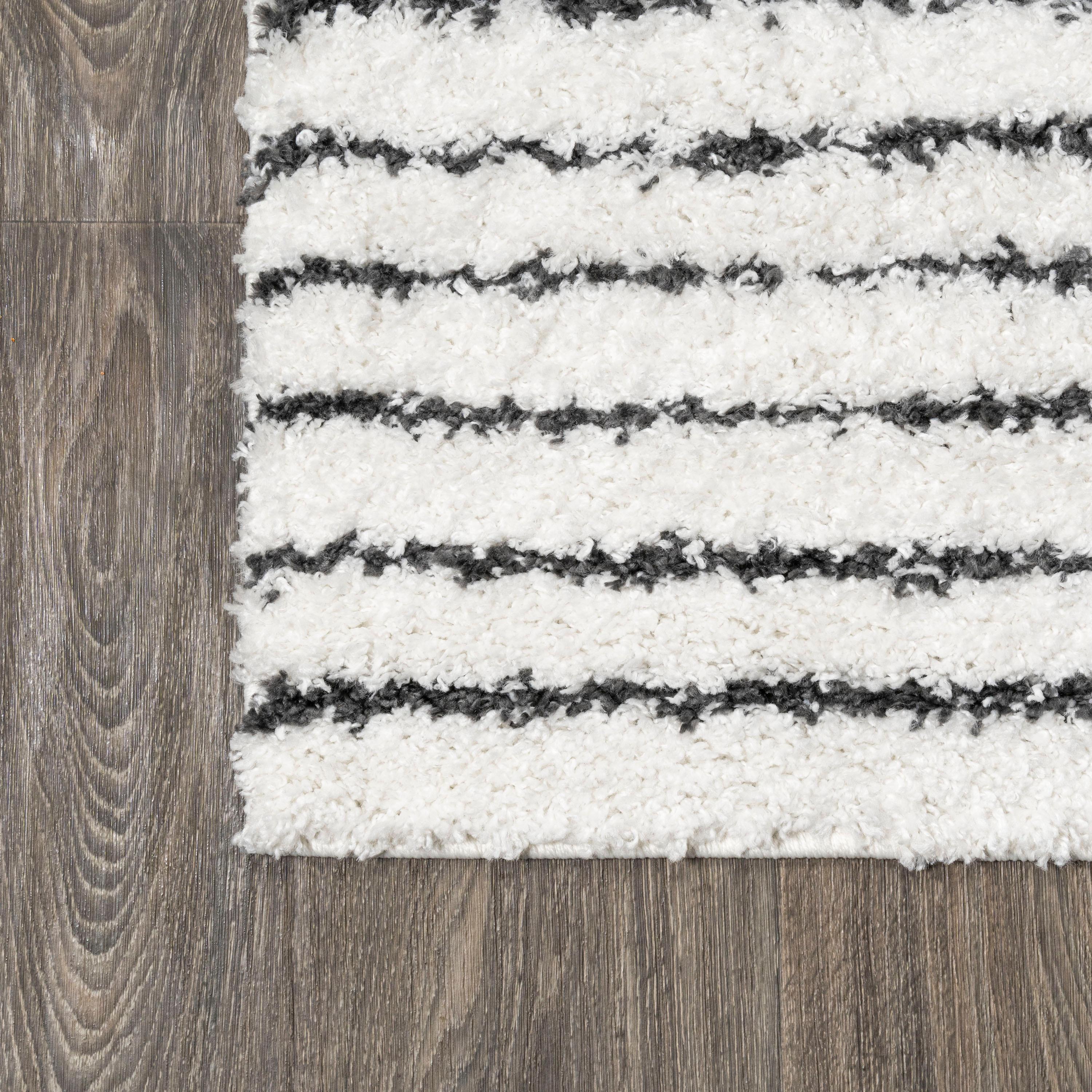 3'x5' Petra Abstract Stripe Geometric Shag Area Rug, White - JONATHAN Y