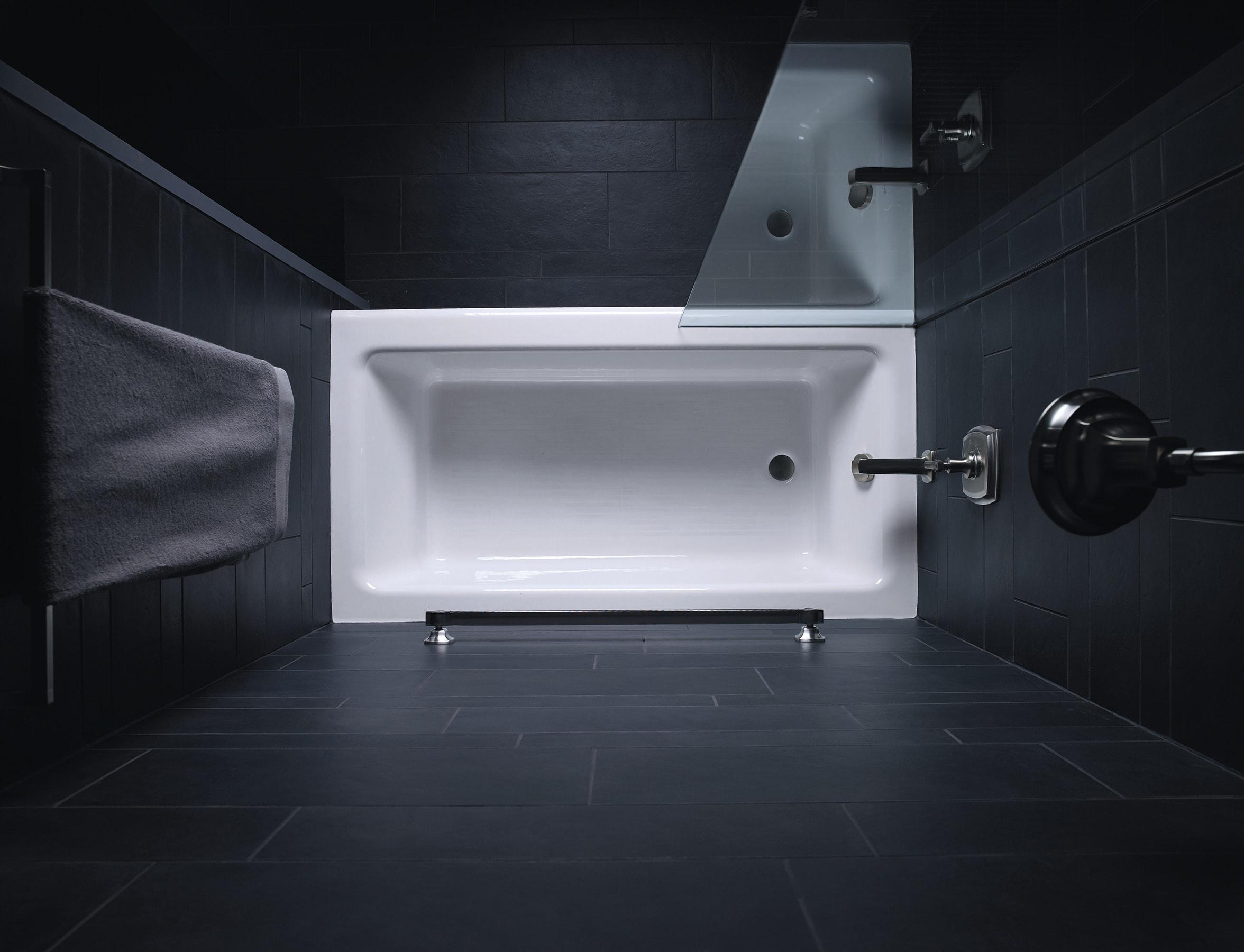 Bellwether® 60" x 32" Soaking Bathtub