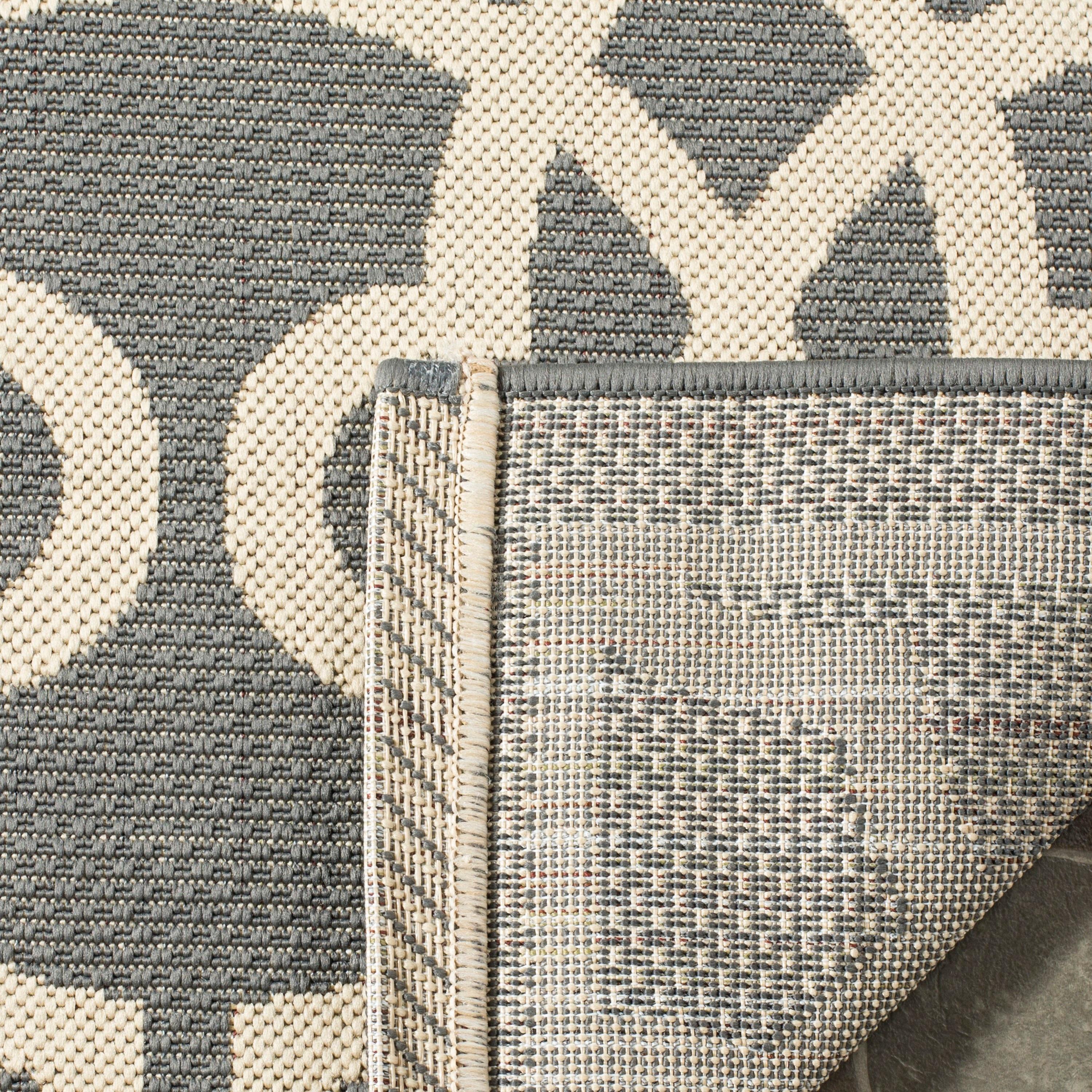 SAFAVIEH Courtyard Carlos Oriental Indoor/Outdoor Area Rug, Grey/Beige, 2'7" x 5'