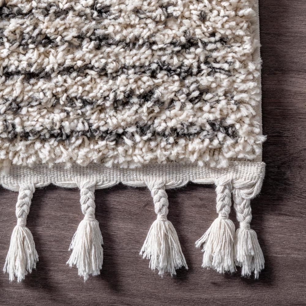 Nuloom Bria Trellis 2x6 Runner Shag Indoor Area Rug for Living Room Bedroom Dining Room Nursery Entryway Hallway, Off White/Charcoal