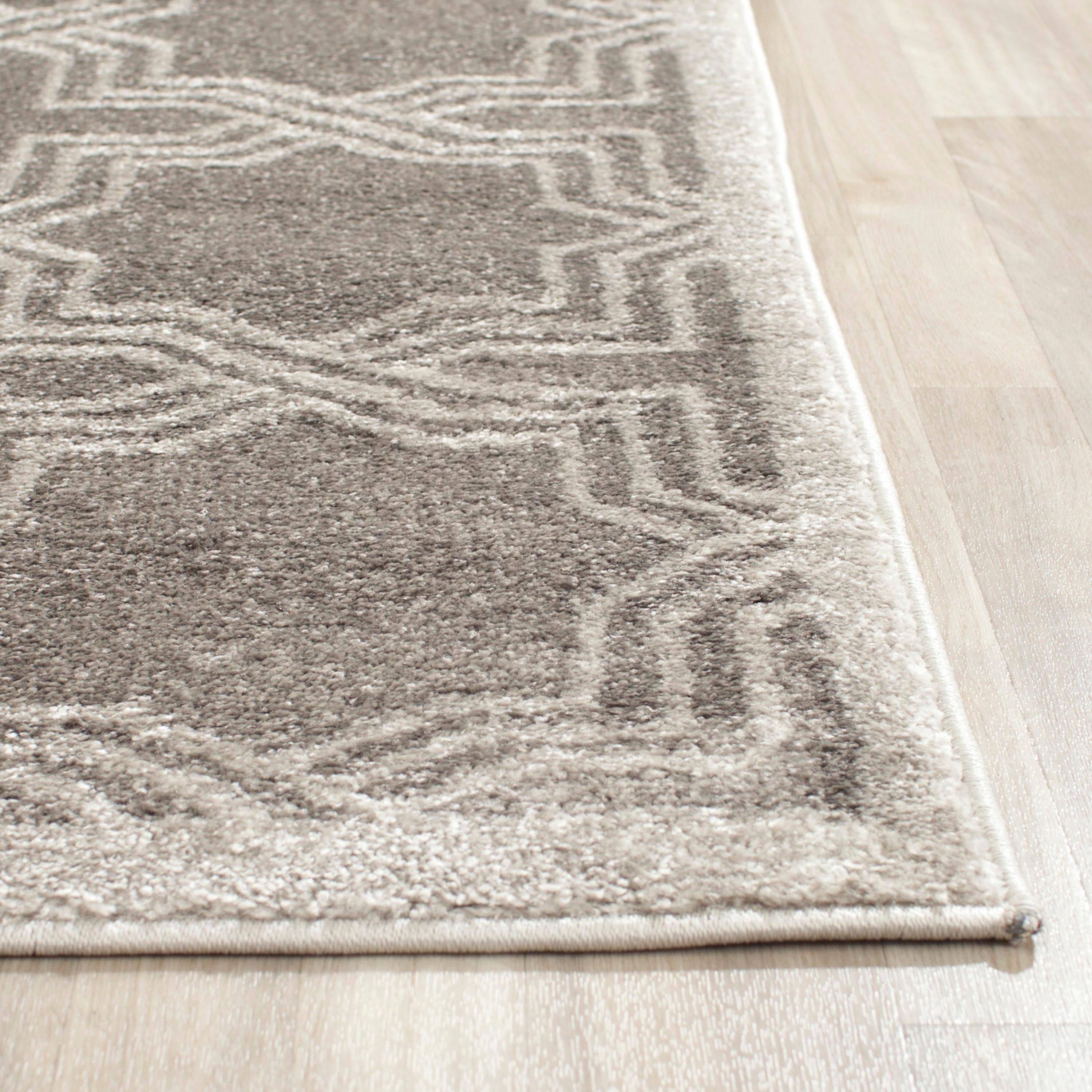 Amherst AMT413 Power Loomed Accent Rug - Grey/Light Grey - 2'6"x4' - Safavieh.