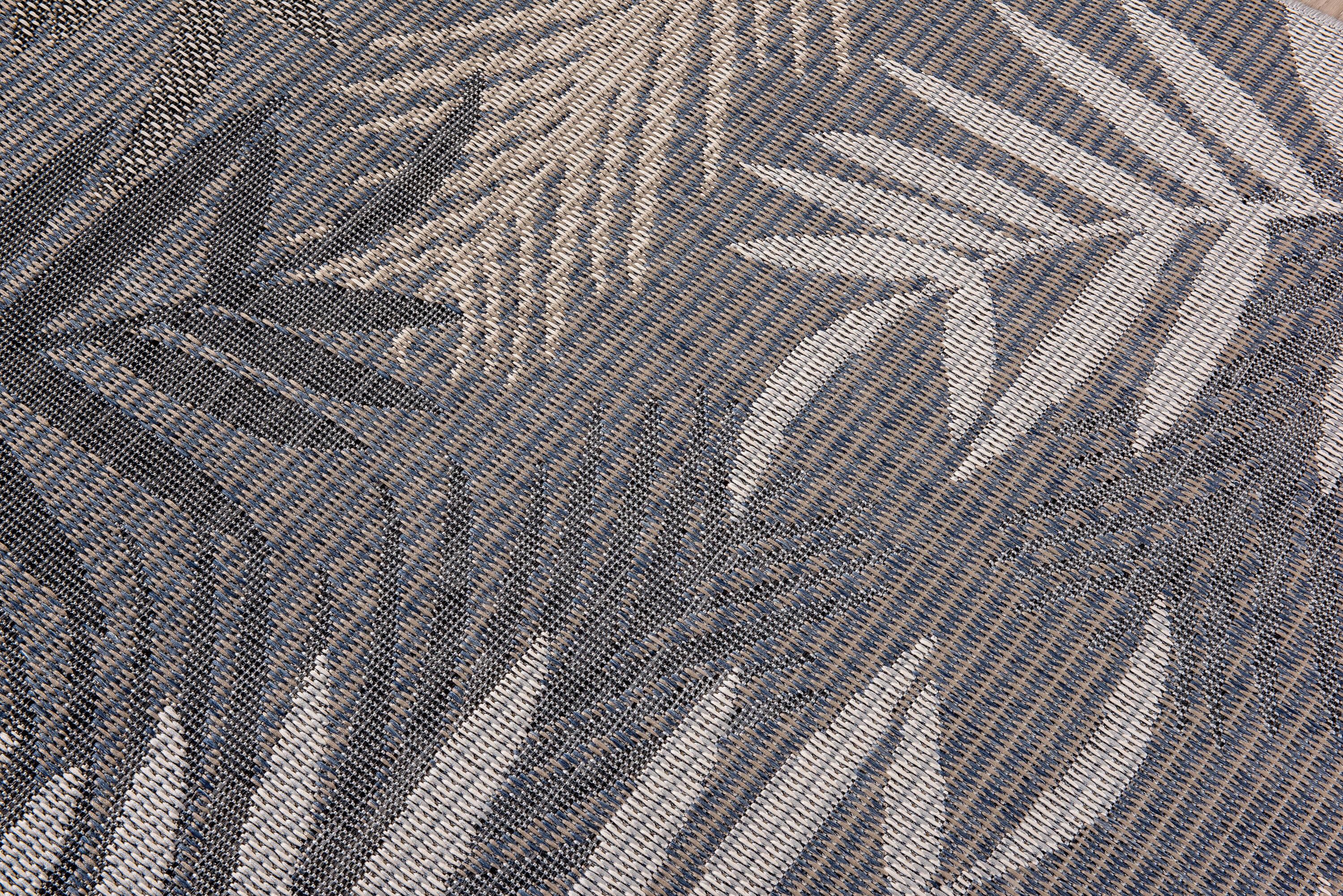 World Rug Gallery Bahama Palm Frond Indoor/Outdoor Area Rug - Gray 7'10" x 10'