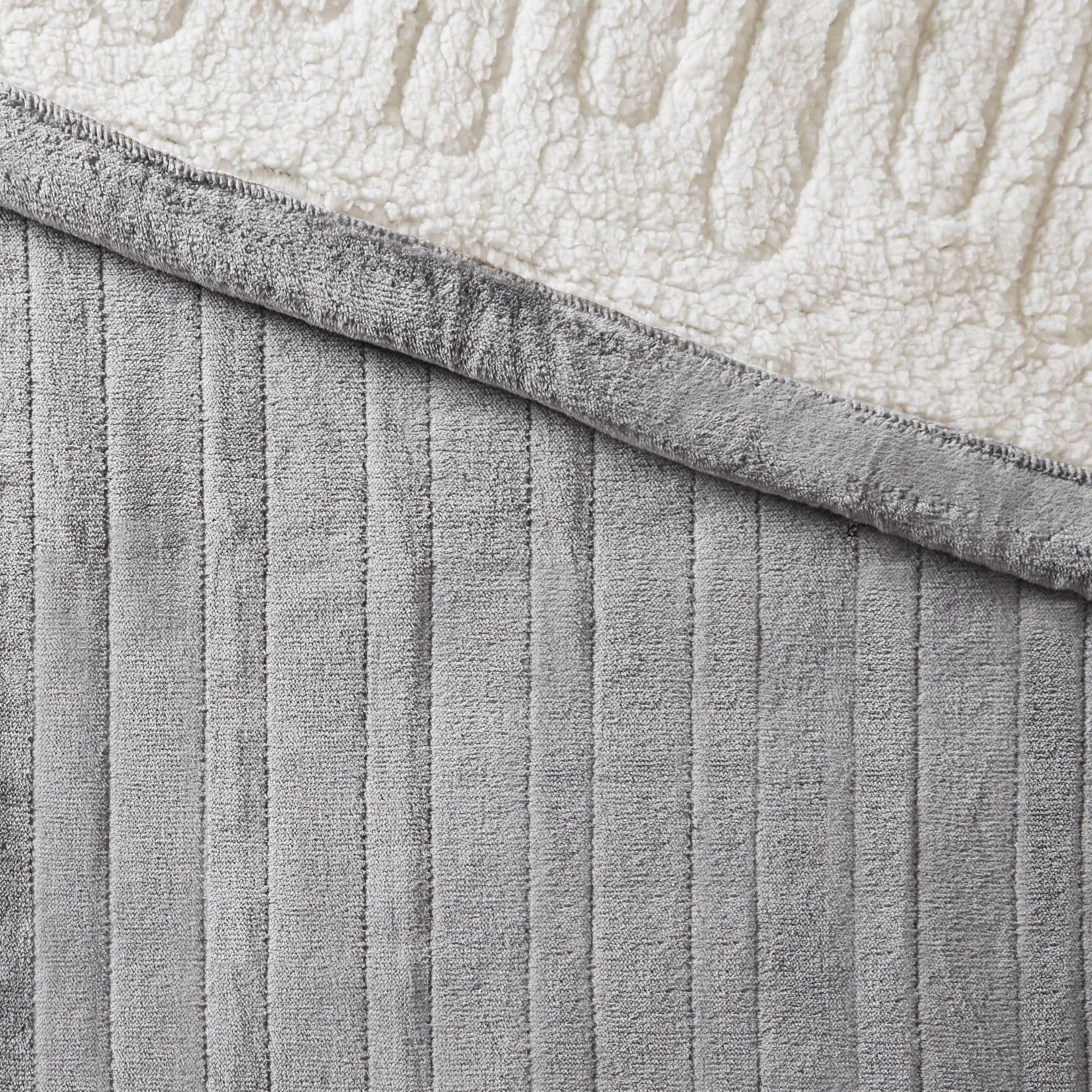 Woolrich Woolrich Heated Plush to Berber Grey Blanket Full