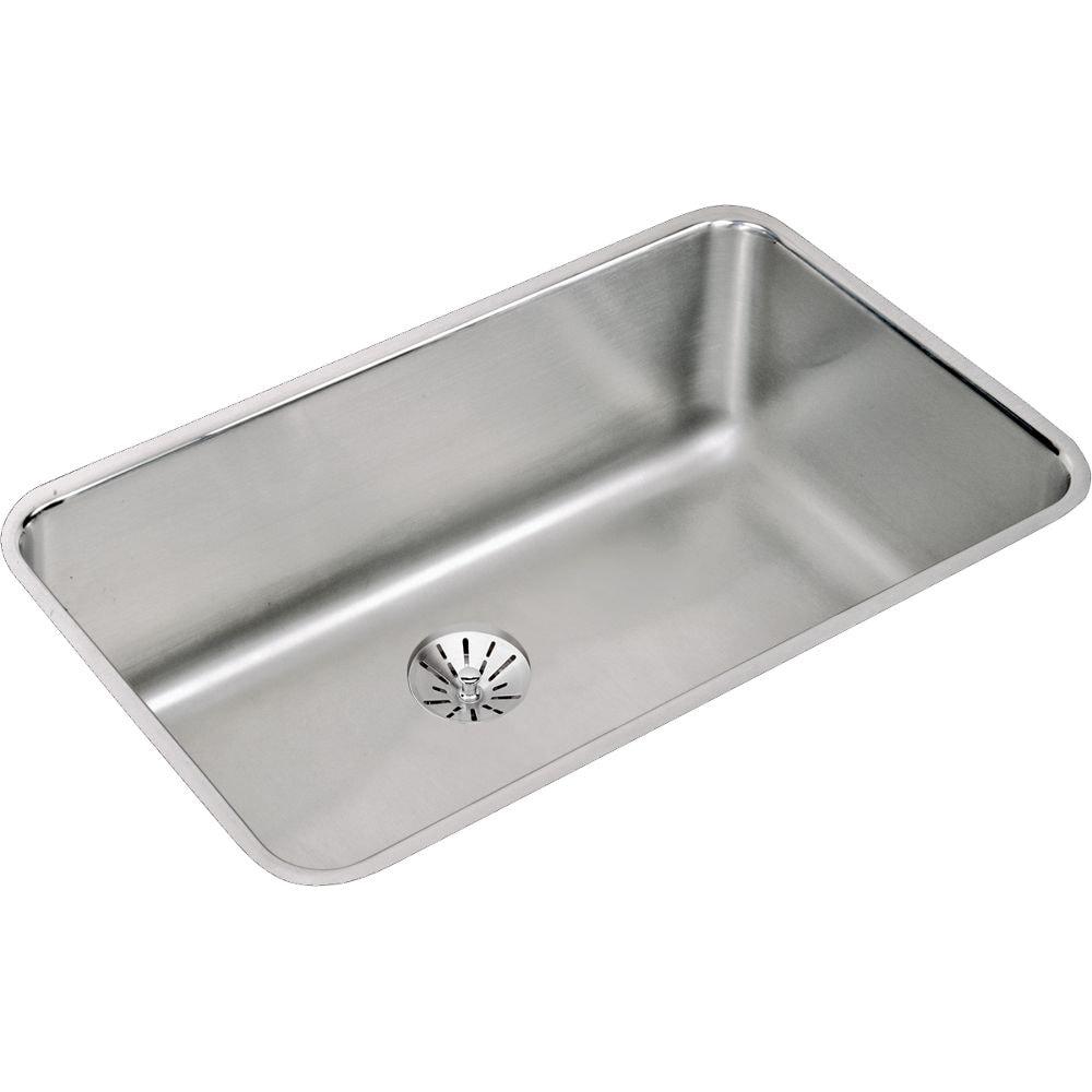 Lustertone 30.5" L x 18.5" W Undermount Kitchen Sink with Basket Strainer