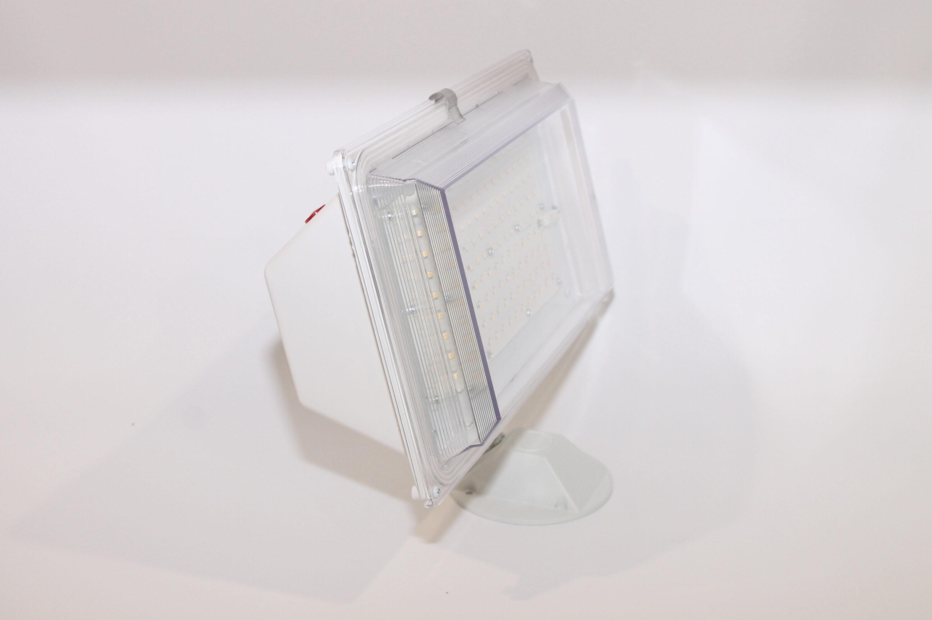 Amax Lighting 42W Plastic with 120 Volts LED Light White Finish White White