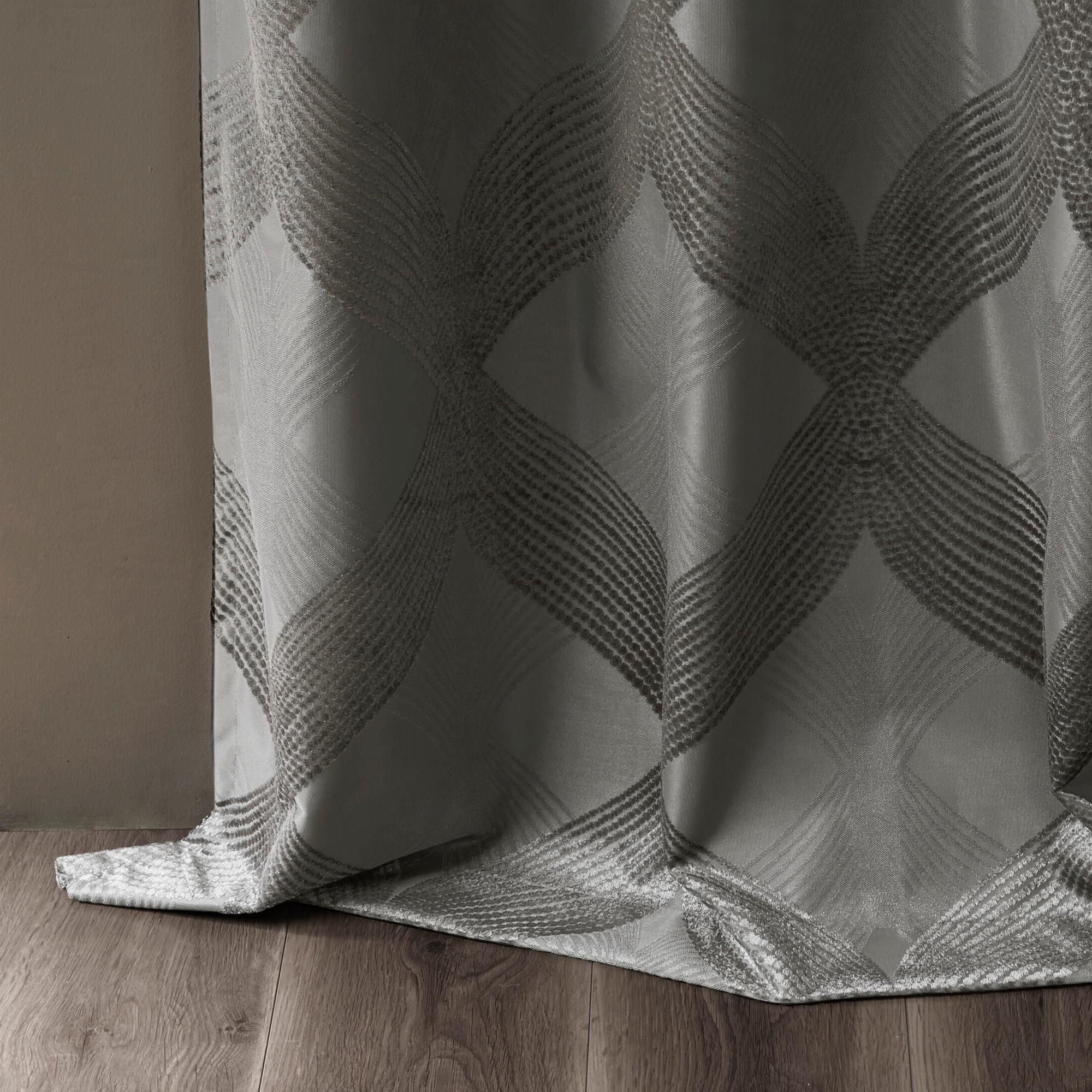 Madison Park Bentley Ogee Knitted Jacquard Geometric Total Blackout Single Curtain Panel