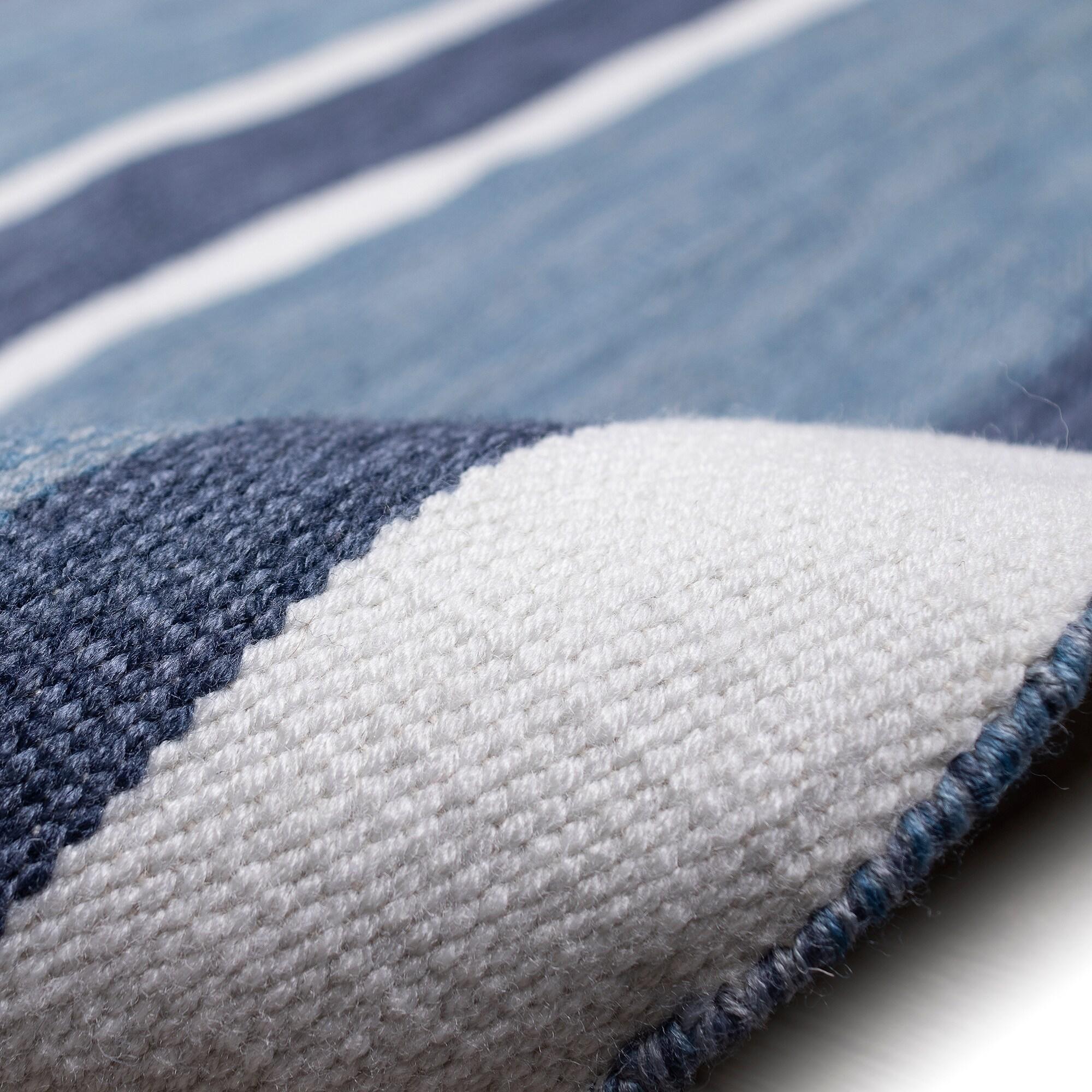 Liora Manne Sorrento Boat Stripe Indoor/Outdoor Rug Navy 7'6" x 9'6"