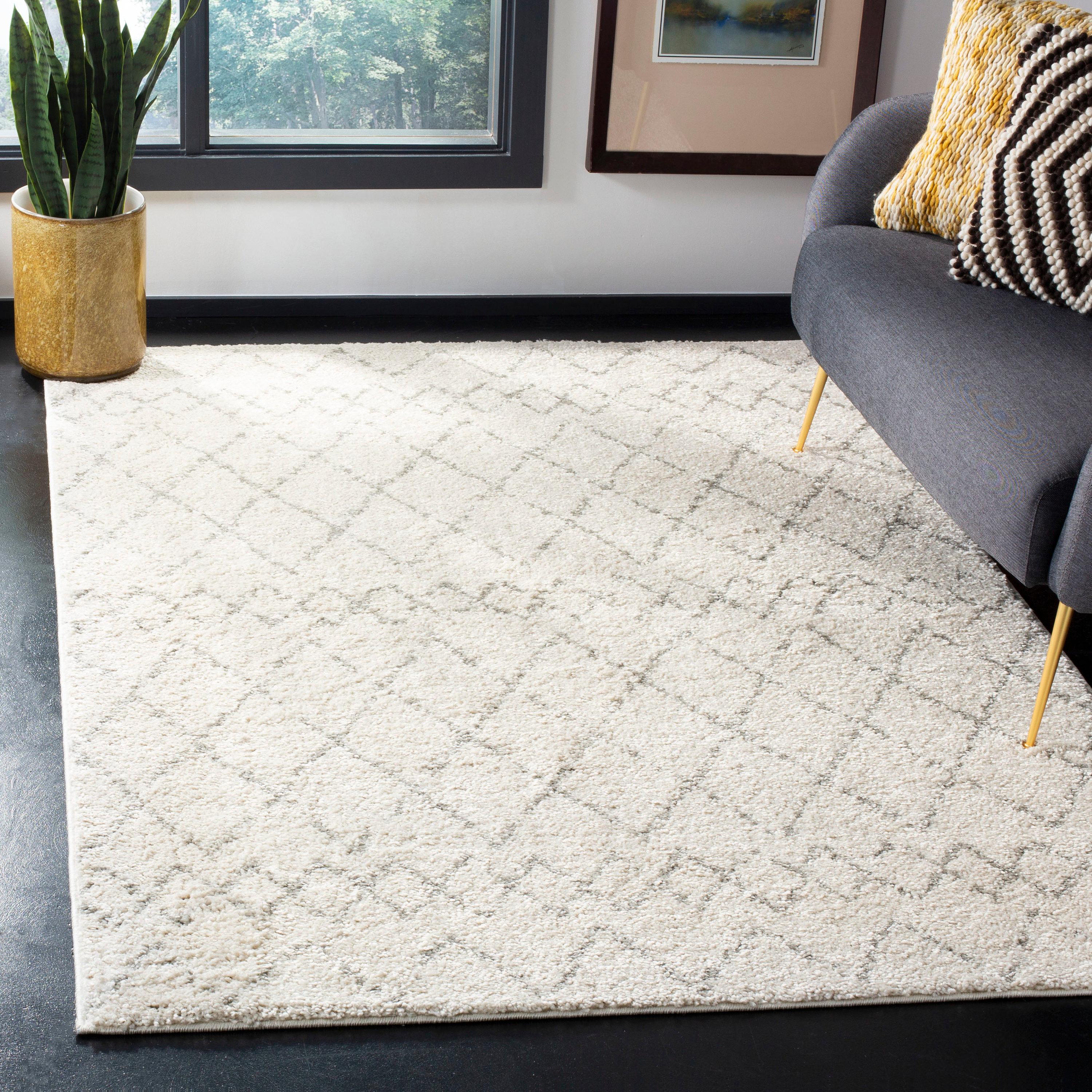 SAFAVIEH Berber Feride Geometric Shag Area Rug, Cream/Light Grey, 8' x 10'