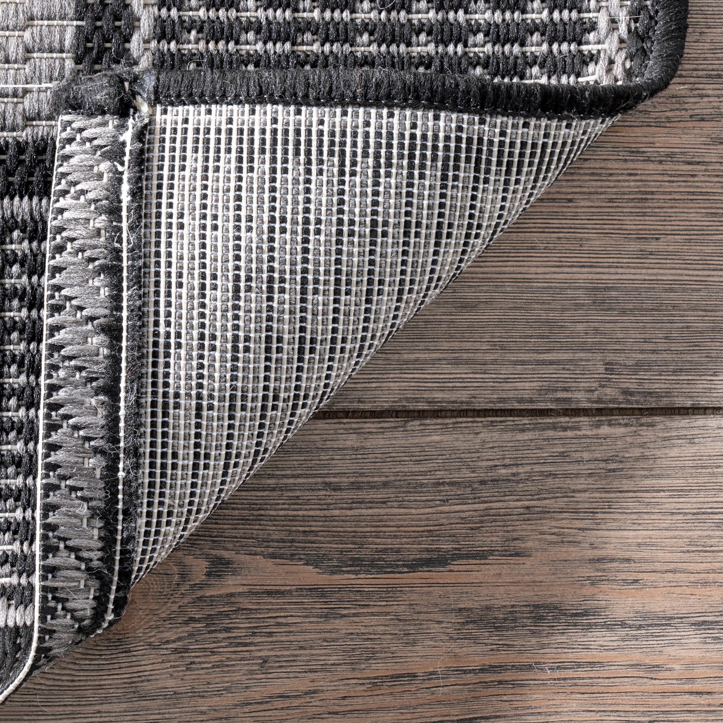 Nuloom Gris Bordered 10 Square Indoor/Outdoor Area Rug for Living Room Patio Deck Front Porch Kitchen, Grey/Black