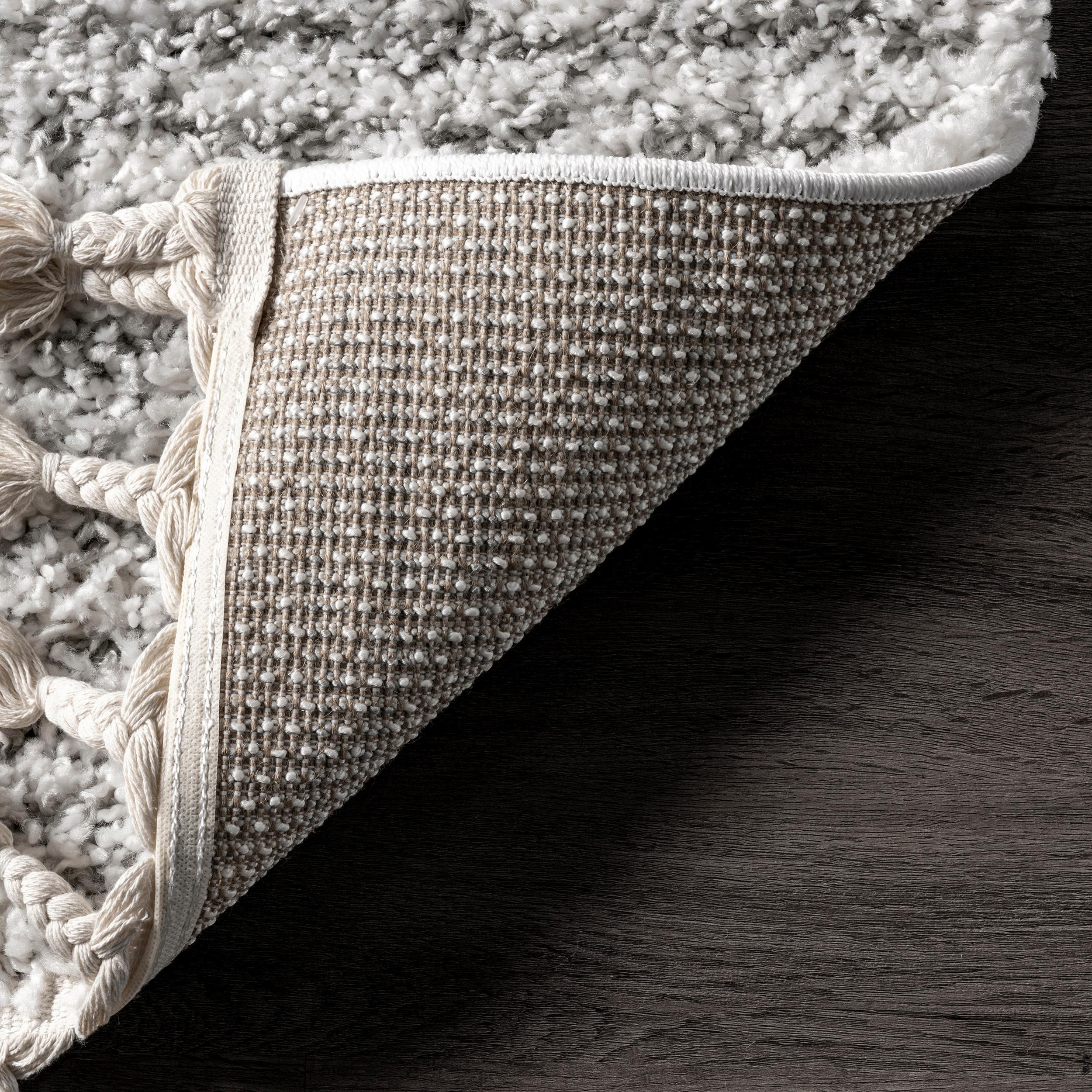 nuLOOM Bria Moroccan Diamond Tassel Area Rug