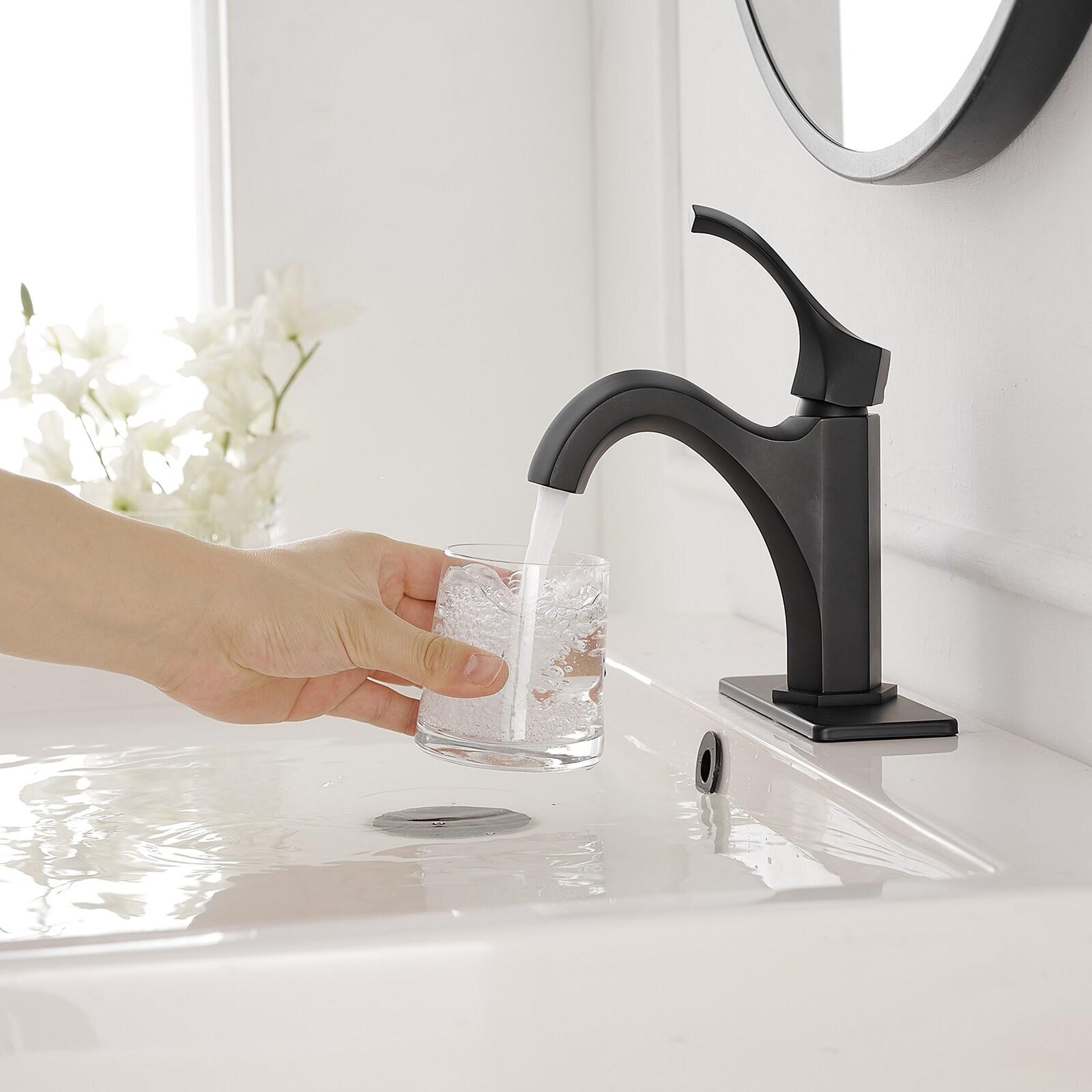 Single-Hole Single-handle Bathroom Faucet with Drain Assembly