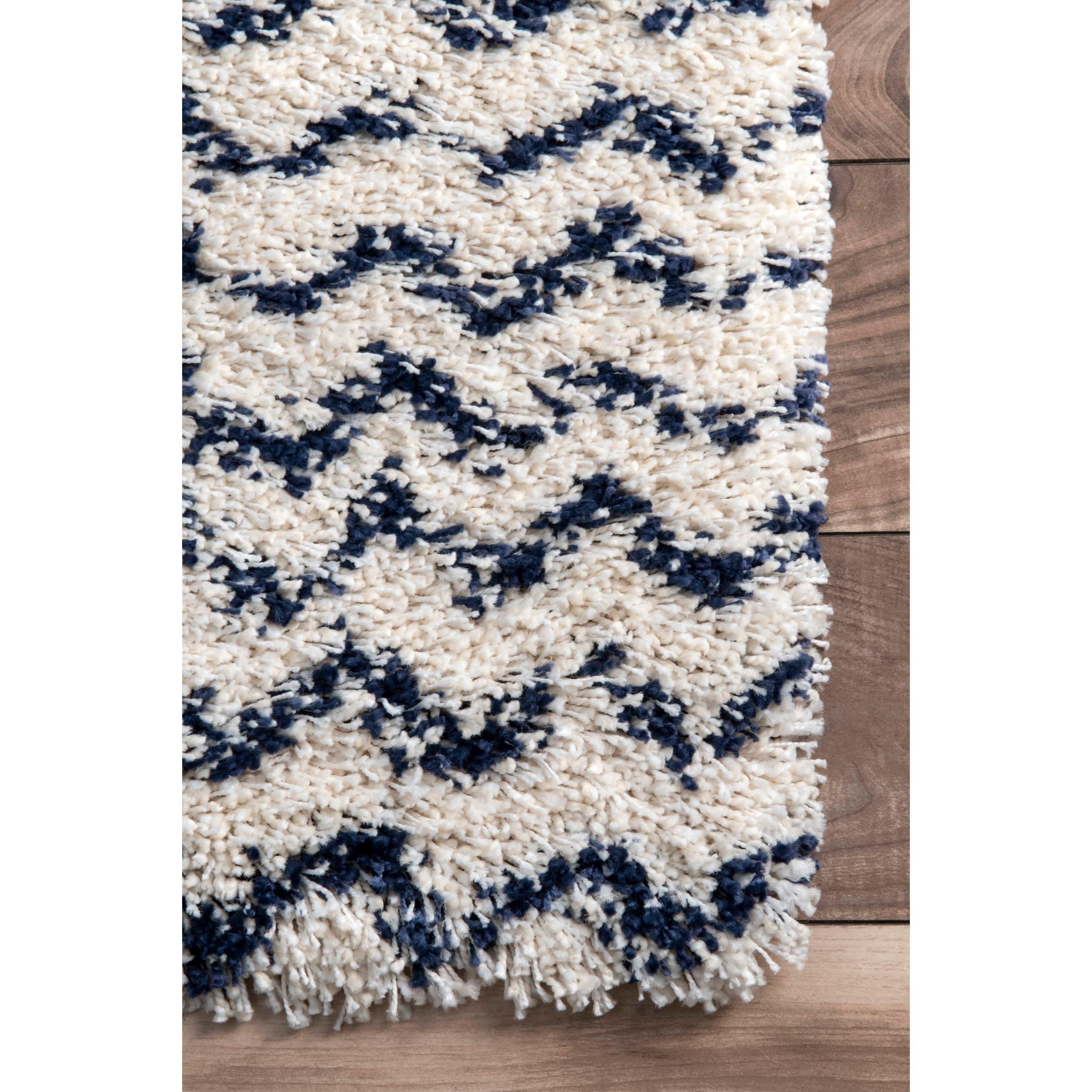 Nuloom Cuellar Striped 9x12 Shag Indoor Area Rug for Living Room Bedroom Dining Room Nursery, Navy/Ivory