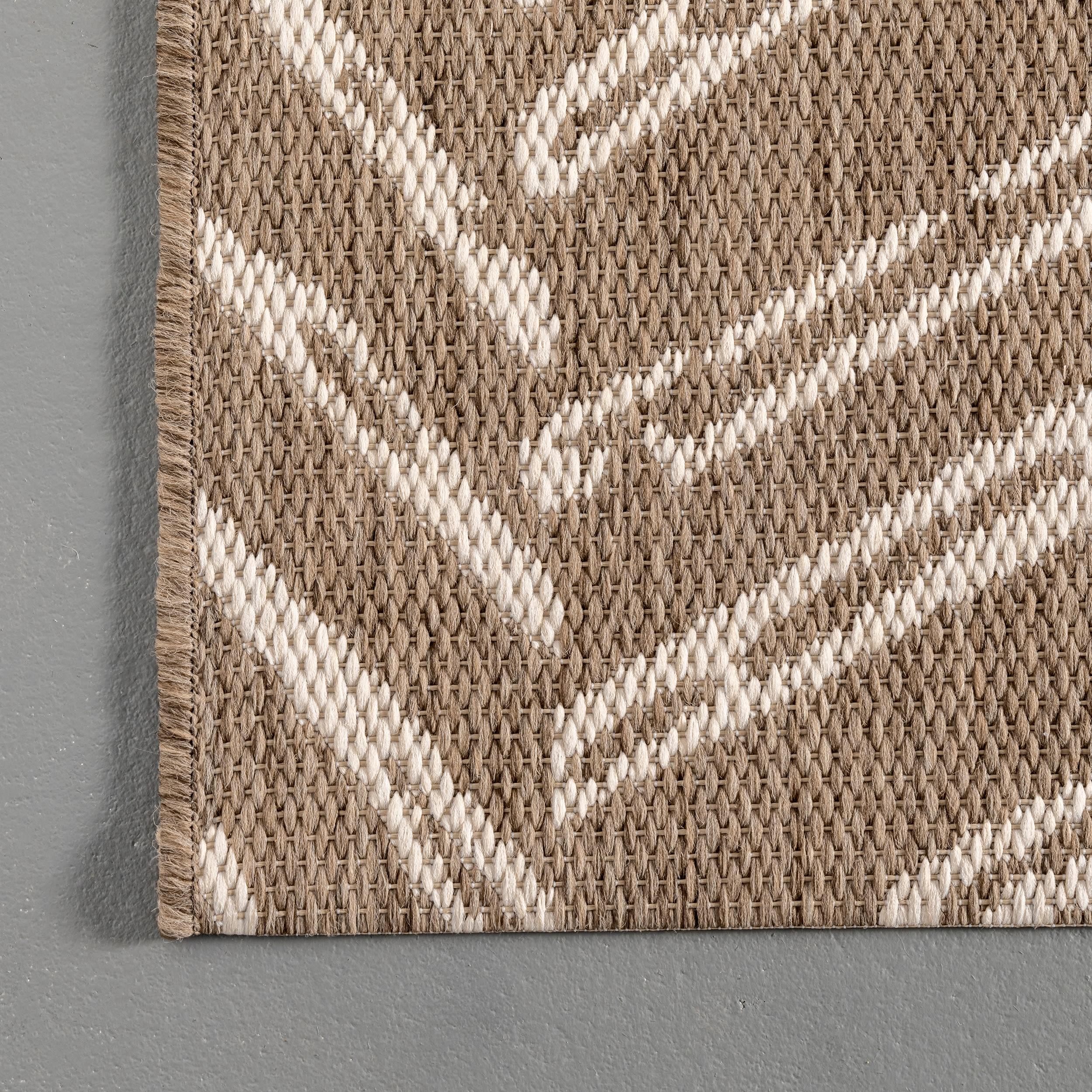 Nuloom Macklin Herringbone 5x8 Indoor/Outdoor Area Rug for Living Room Patio Deck Front Porch Kitchen, Brown/Ivory