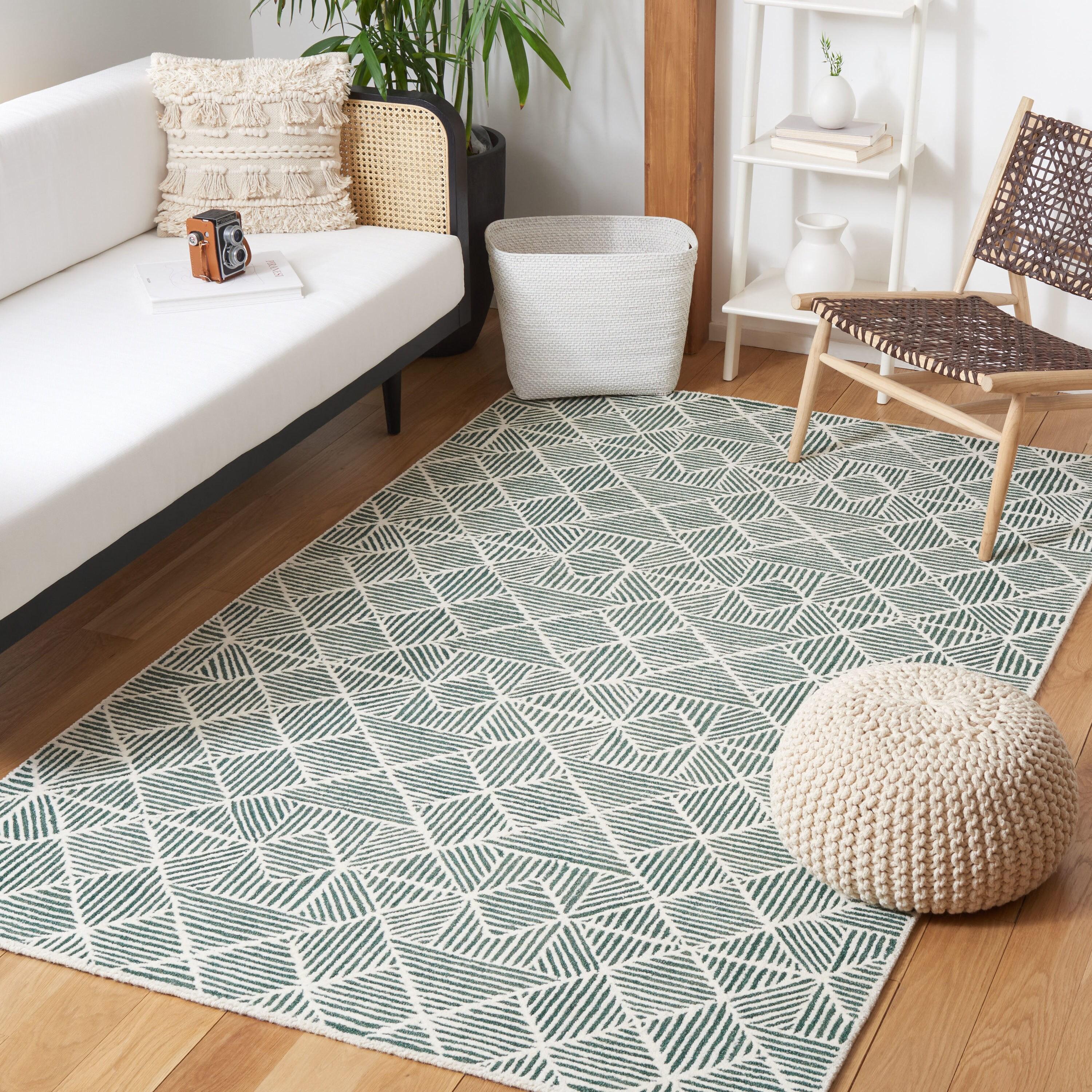 SAFAVIEH Abstract Brock Geometric Area Rug, Dark Green/Ivory, 5' x 8'