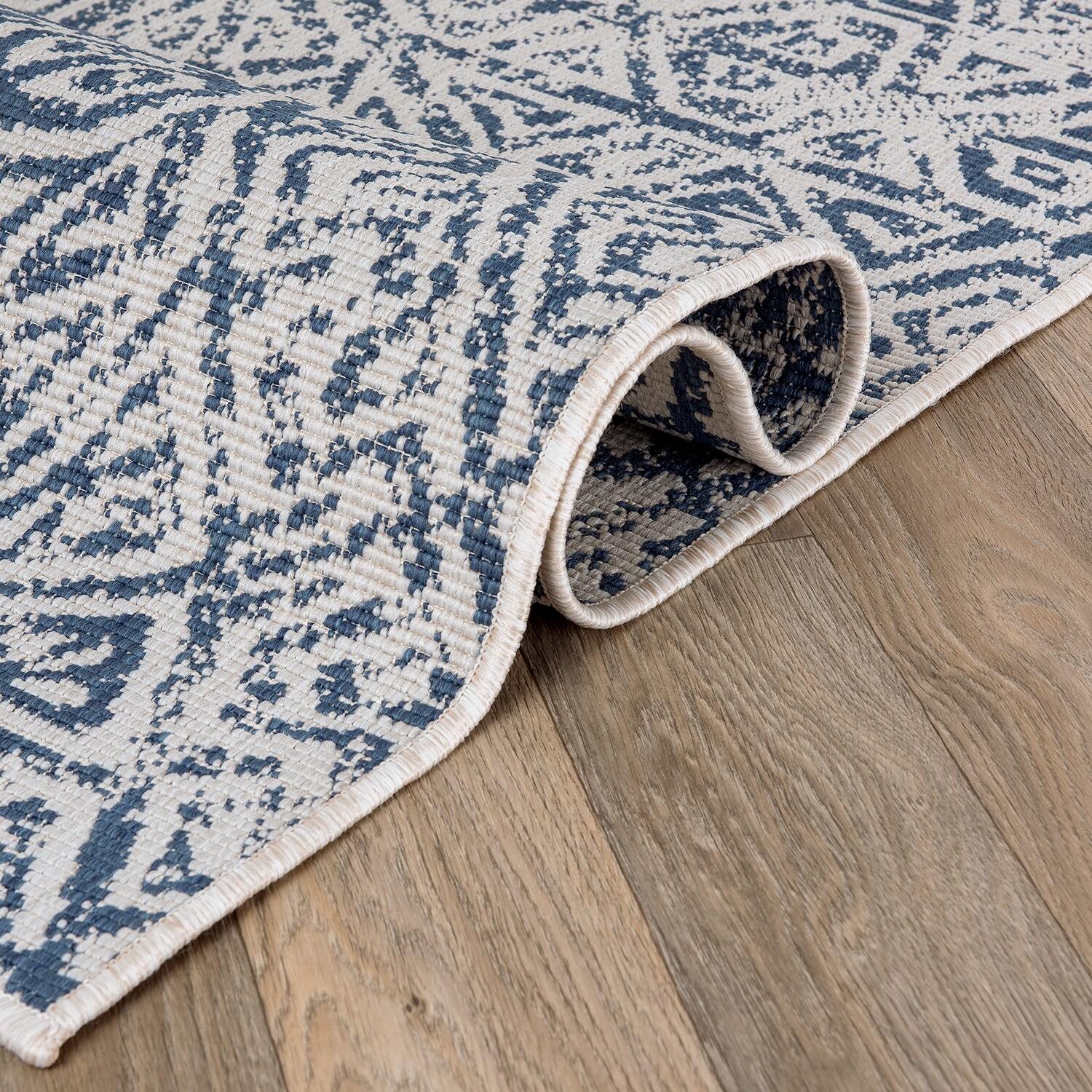 Nuloom Kandace Geometric 5x8 Indoor/Outdoor Area Rug for Living Room Patio Deck Front Porch Kitchen, Blue/Ivory
