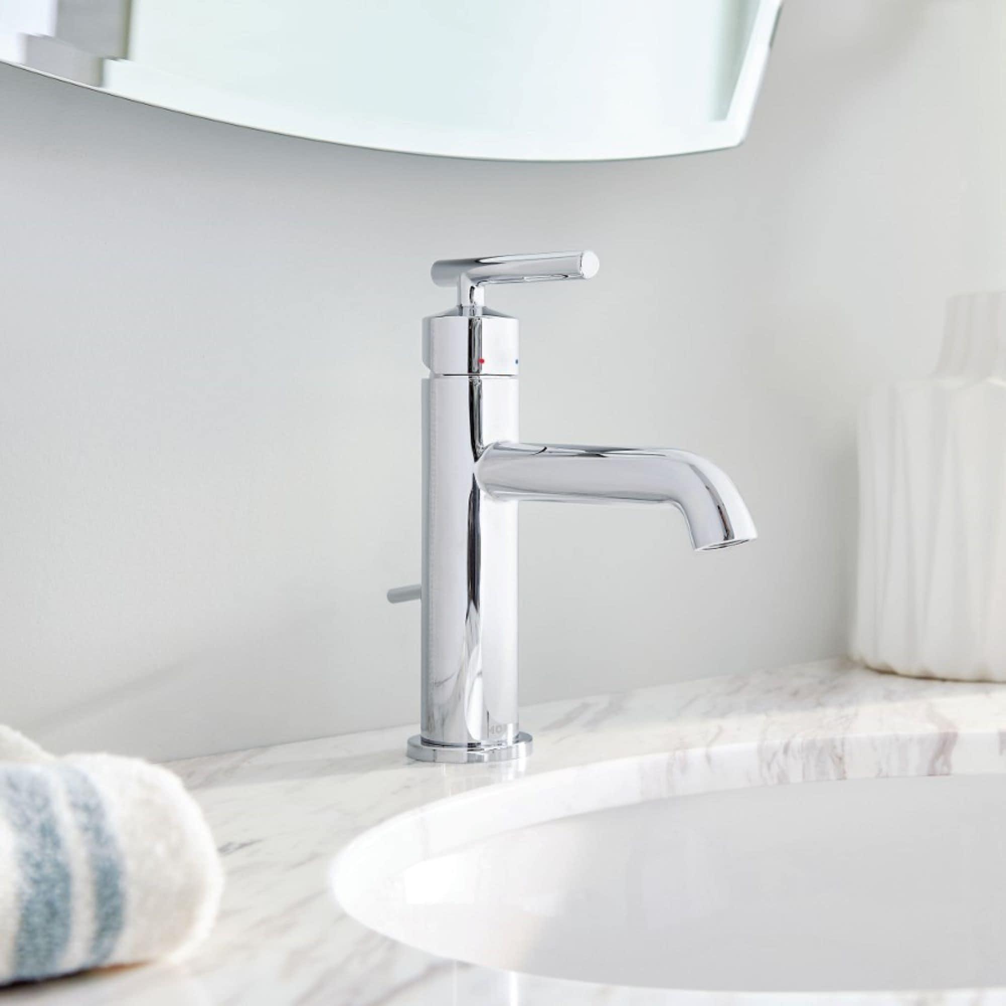 Gibson Single Hole Bathroom Faucet with Drain Assembly