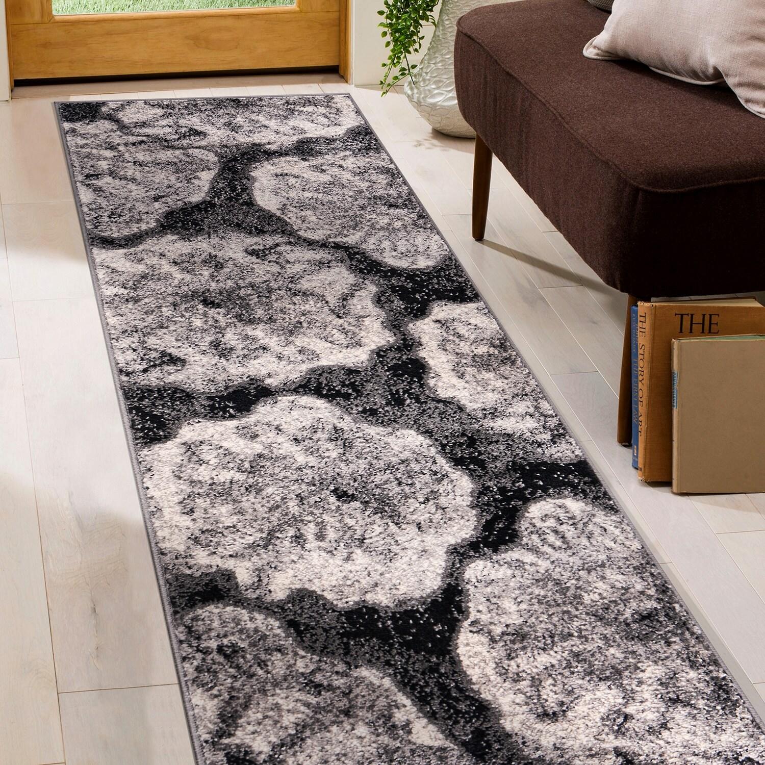 World Rug Gallery Contemporary Floral Design Area Rug - Black 2'x7'