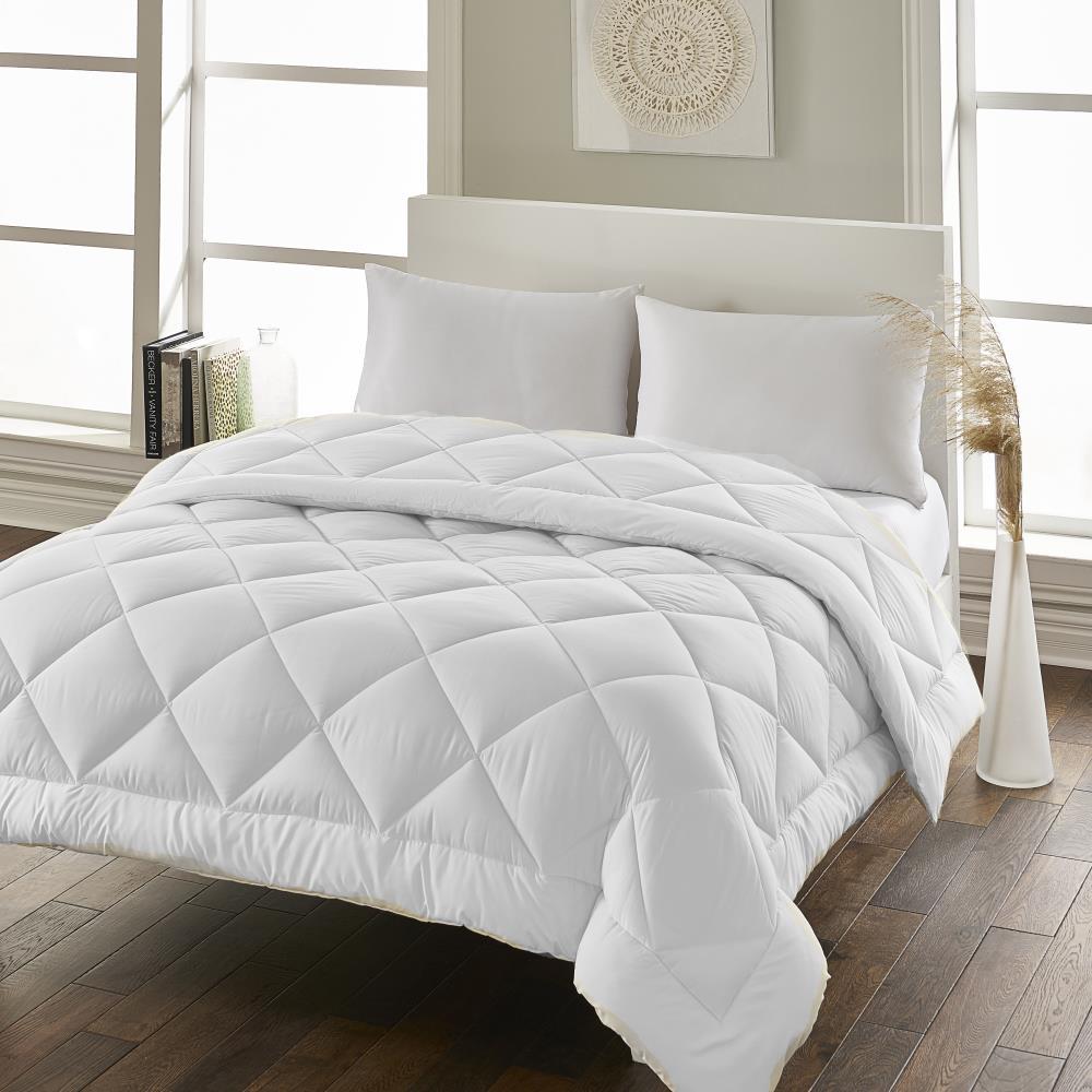 All Season Polyester Down Alternative Comforter