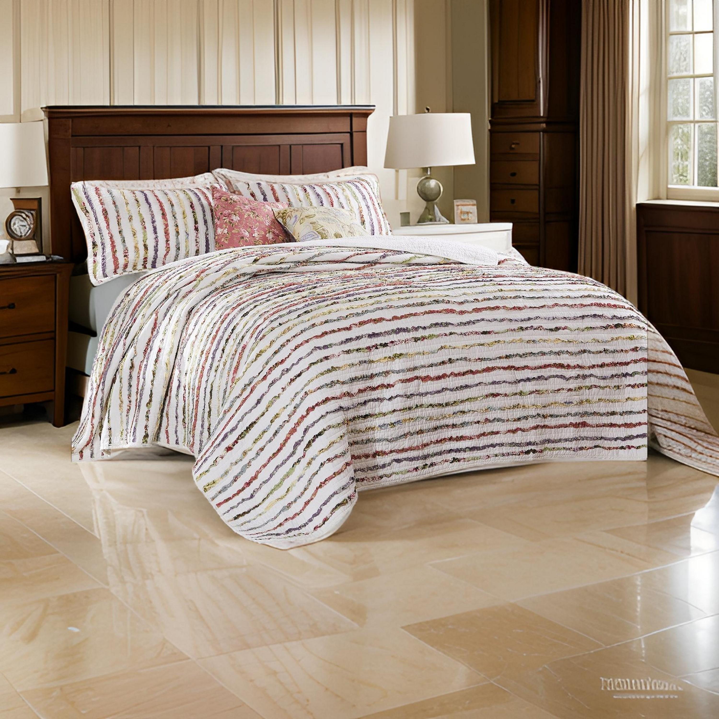 Greenland Home Fashions Bella Ruffle Cotton Modern Farmhouse Quilt Set