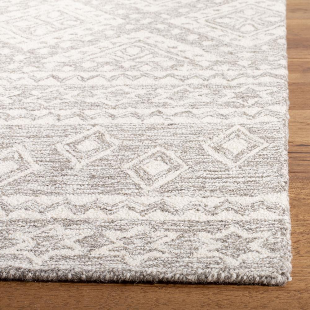 Micro-Loop MLP501 Hand Tufted Indoor Area Rug - Dark Grey/Ivory - 5'x8' - Safavieh