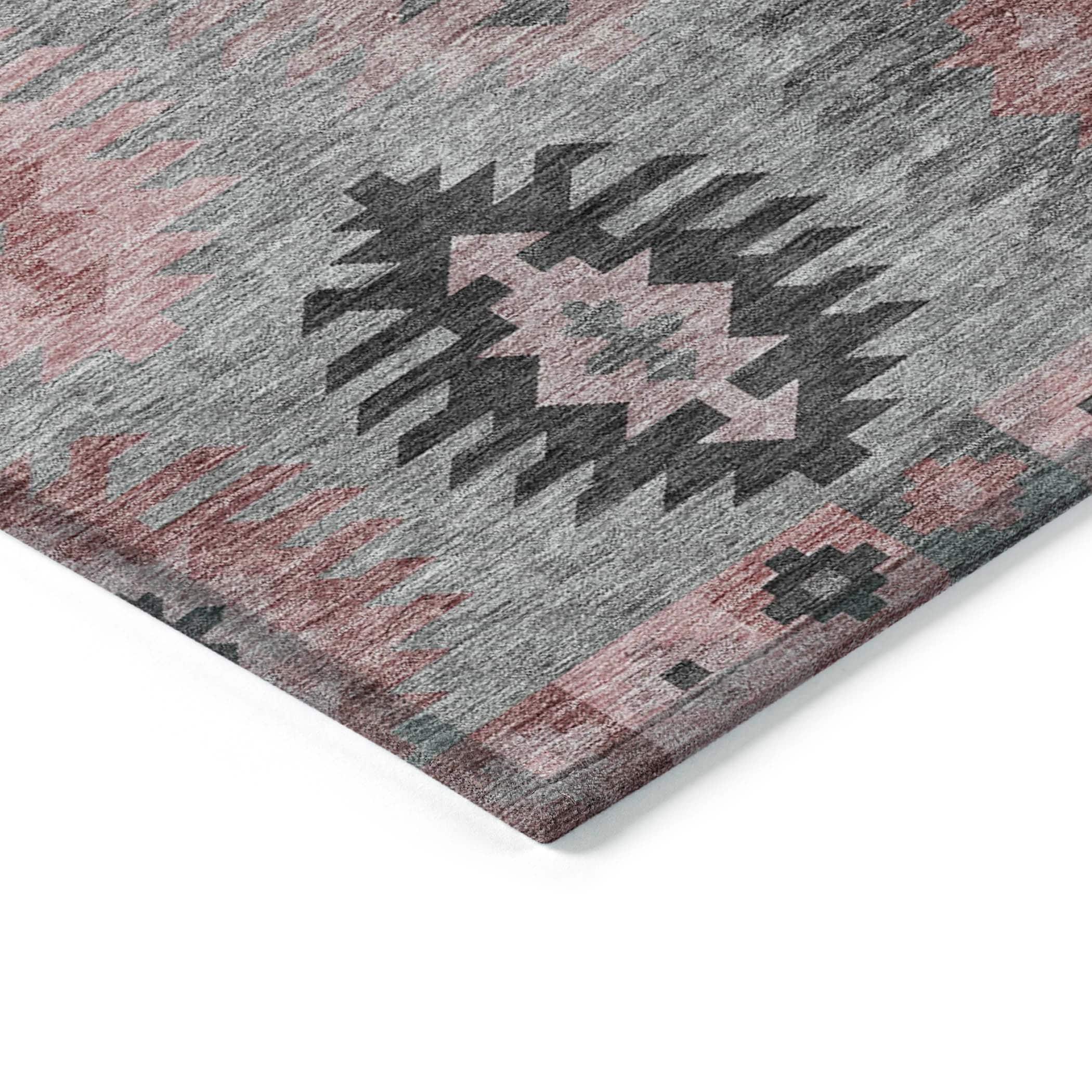 Chayden Washable Southwestern Indoor / Outdoor Rug