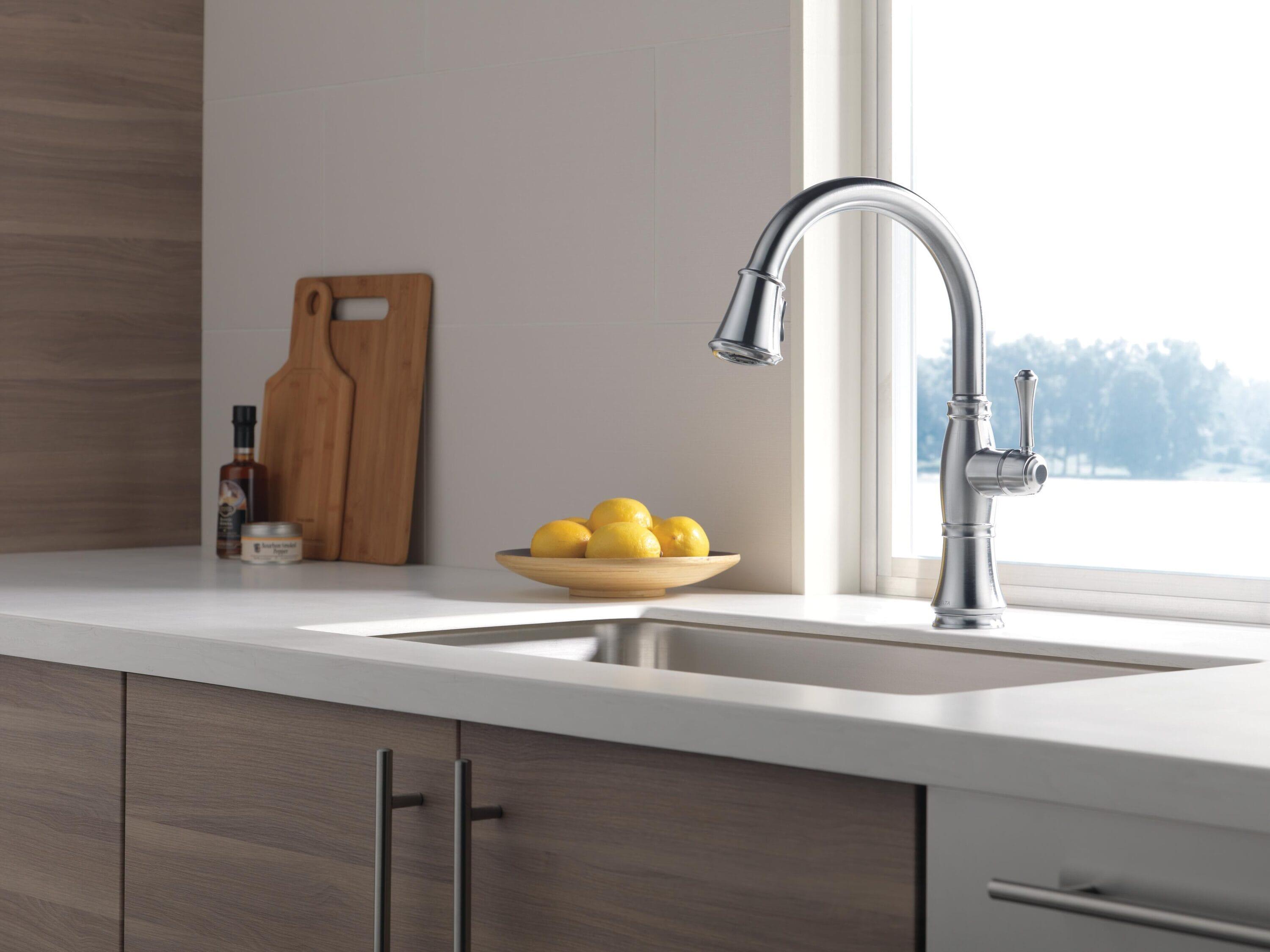 Cassidy Pull Down Sprayer Kitchen Sink Faucet, Single Handle Kitchen Faucet