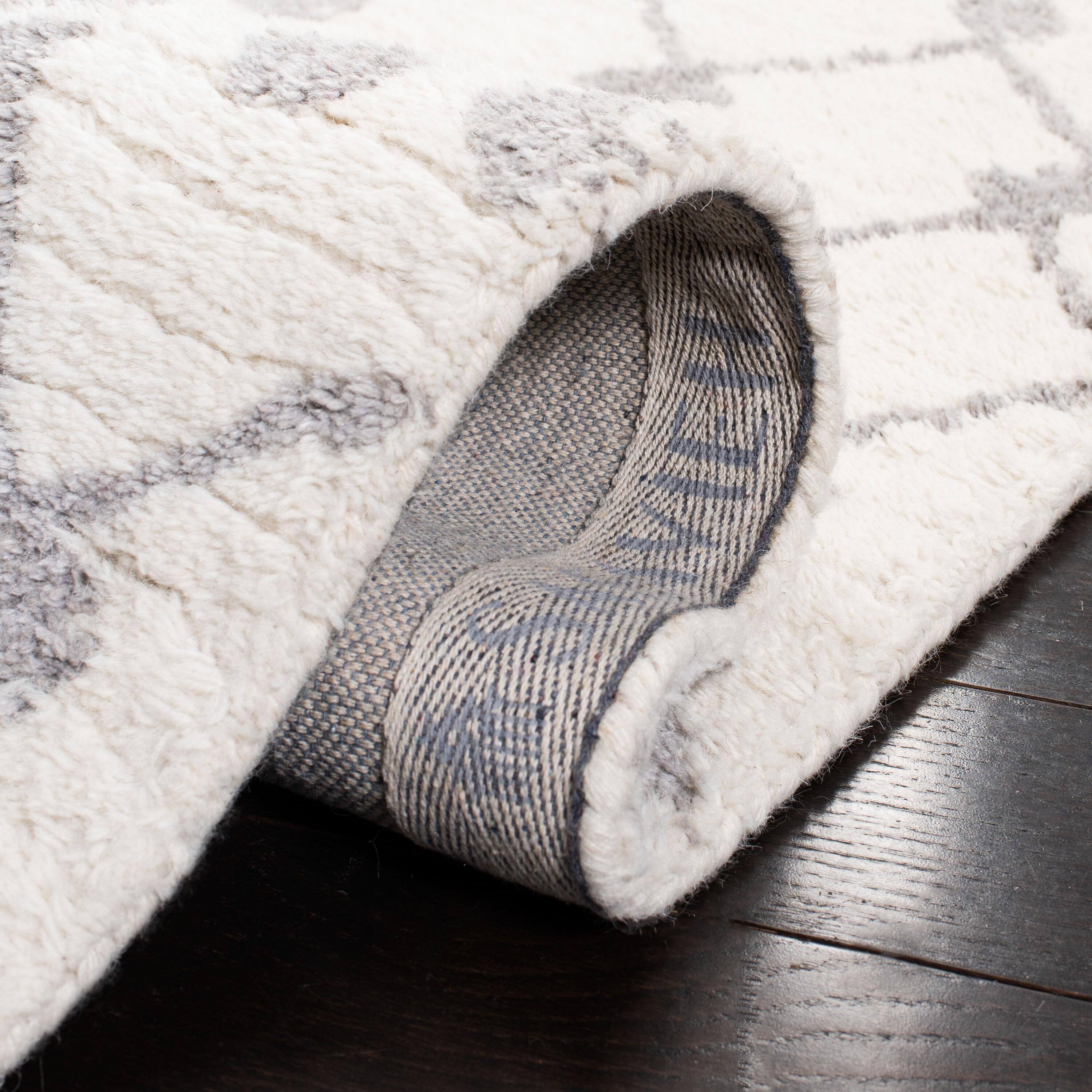 Casablanca CSB203 Hand Tufted Indoor Area Rug - Ivory/Silver - 8'x10' - Safavieh