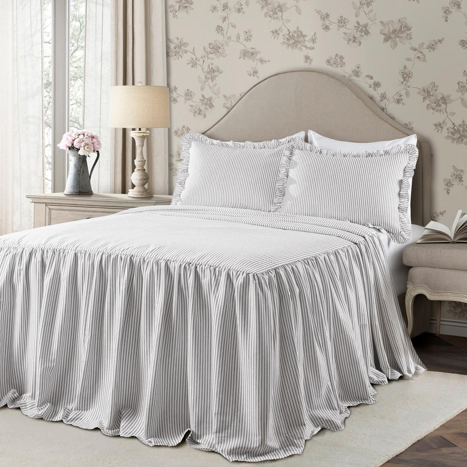 Lush Decor Reyna Microfiber Reversible 3 Piece Bedspread Set