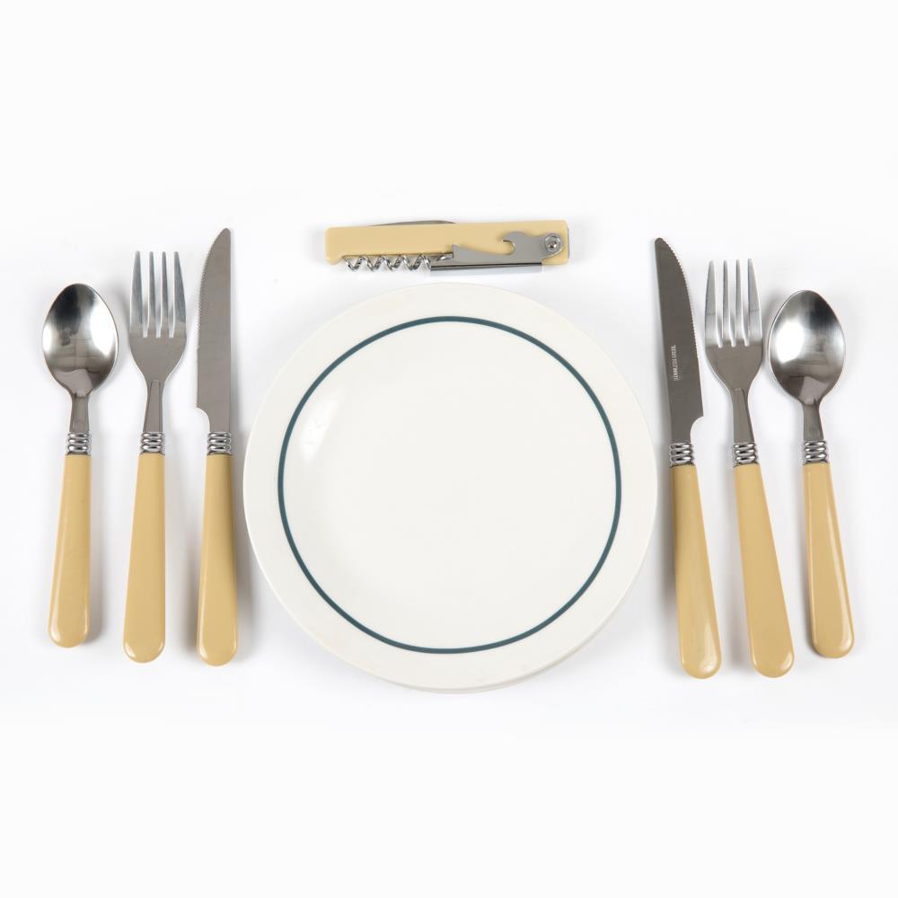 Picnic Time Catalina Wicker Picnic Basket with Picnic