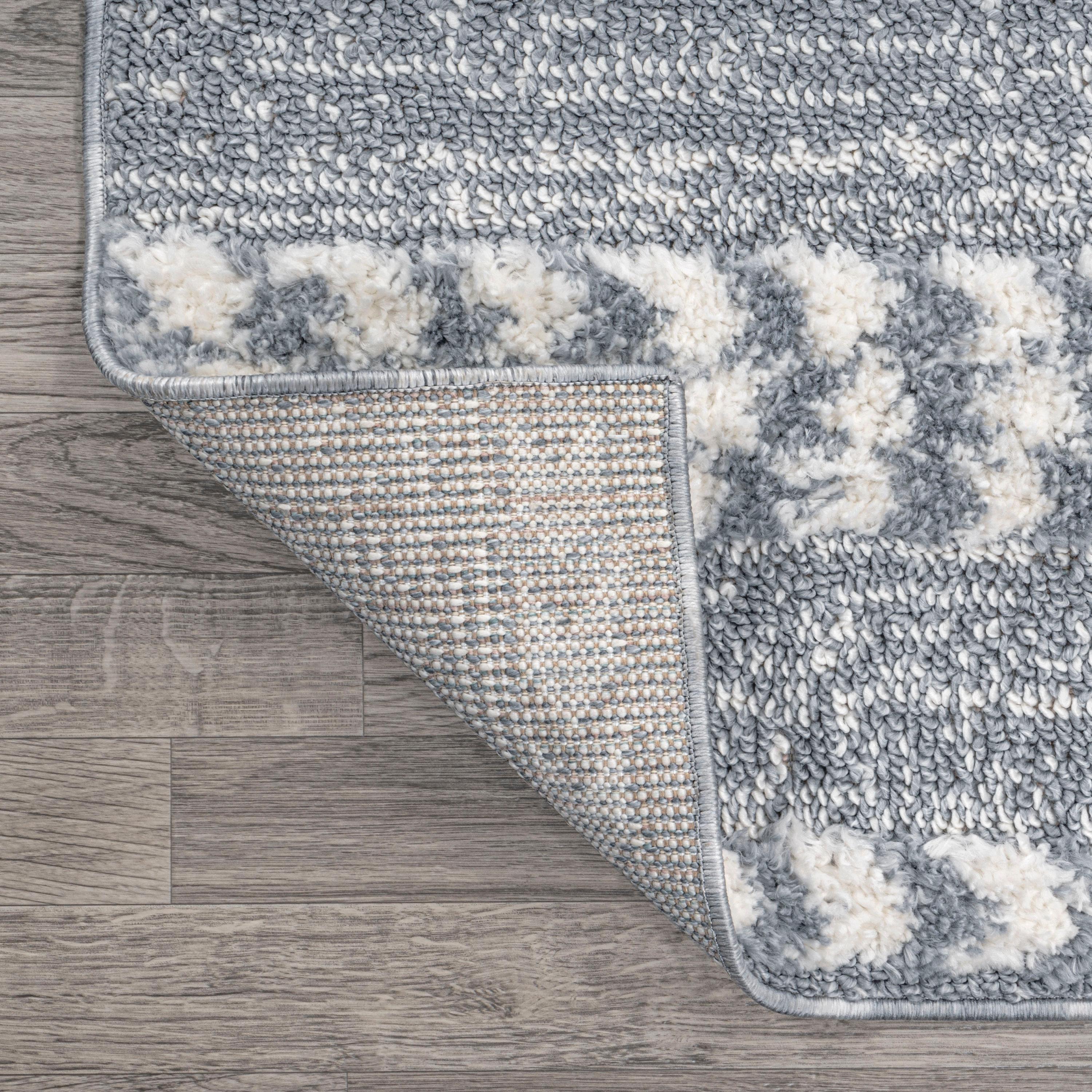 4' x 6' Sofie Moroccan Trellis High-Low Area Rug, Gray/Cream - JONATHAN Y
