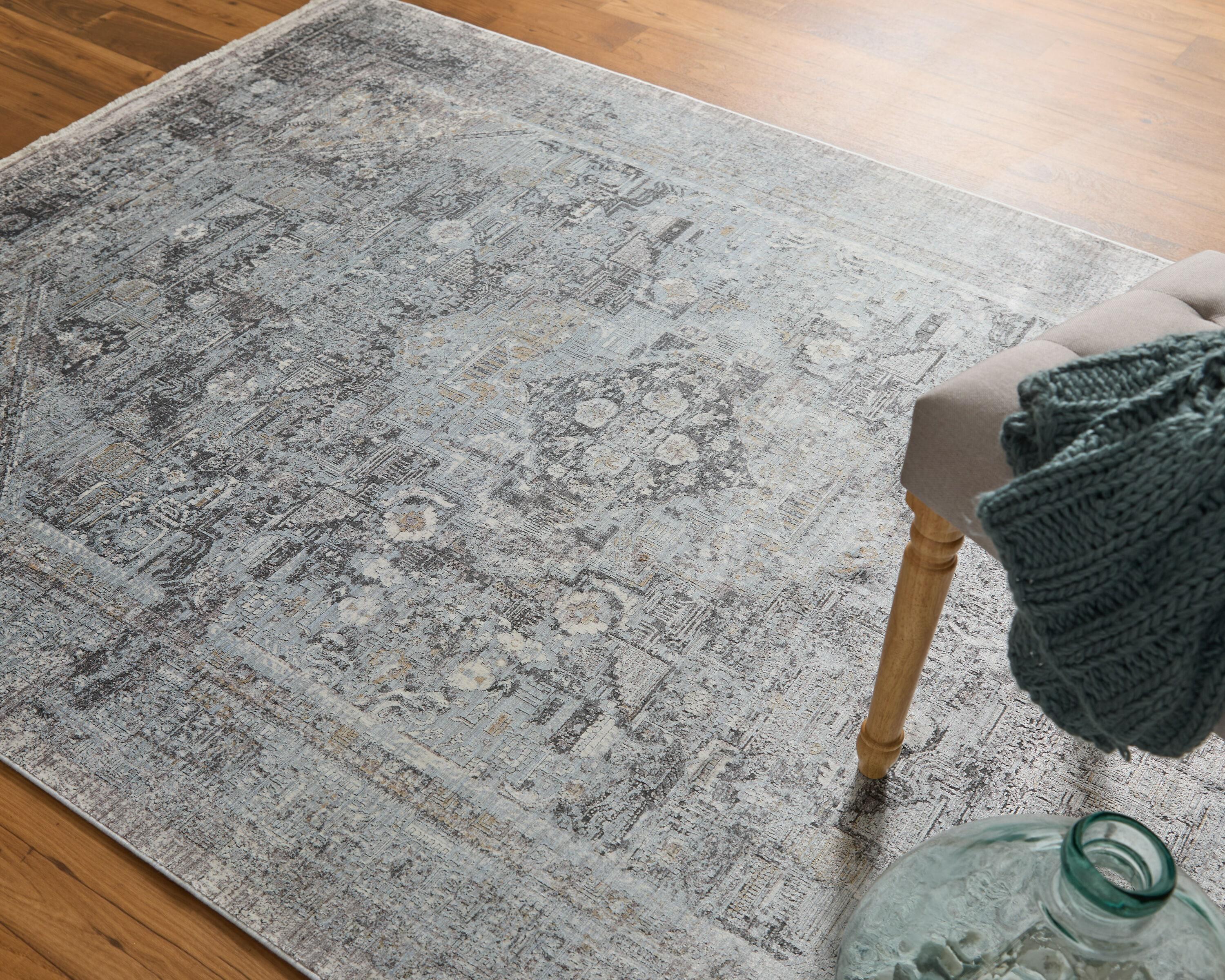 Sarrant Transitional Medallion Gray/Silver/Ivory Area Rug