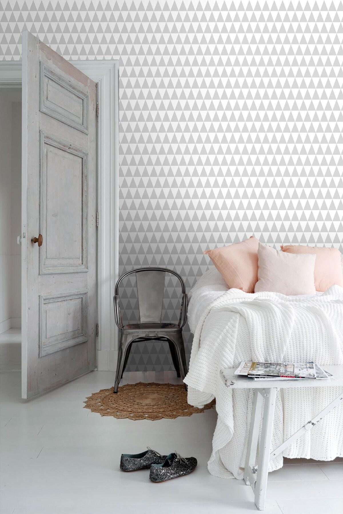 ESTA Home Verdon Light Grey Geometric Wallpaper, 20.5-in by 33-ft