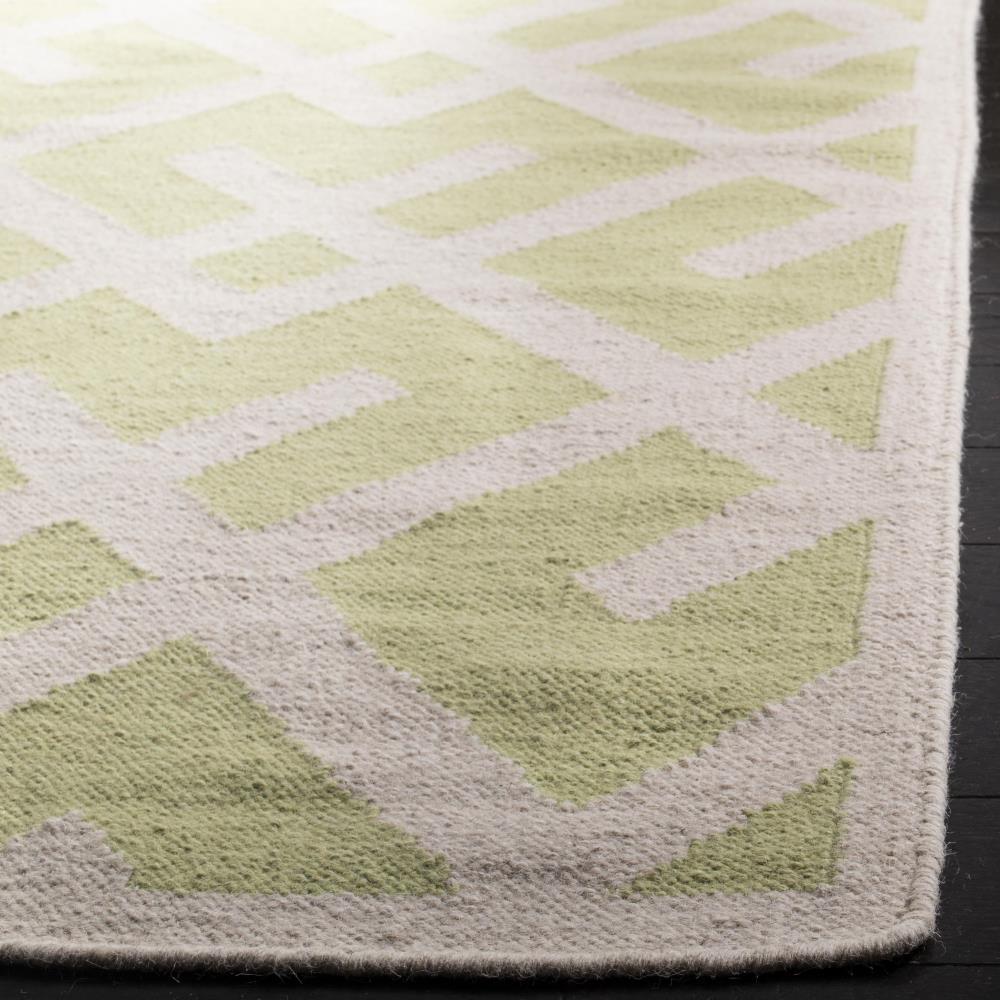 SAFAVIEH Dhurries Brianna Geometric Area Rug, Light Green/Ivory, 8' x 10'