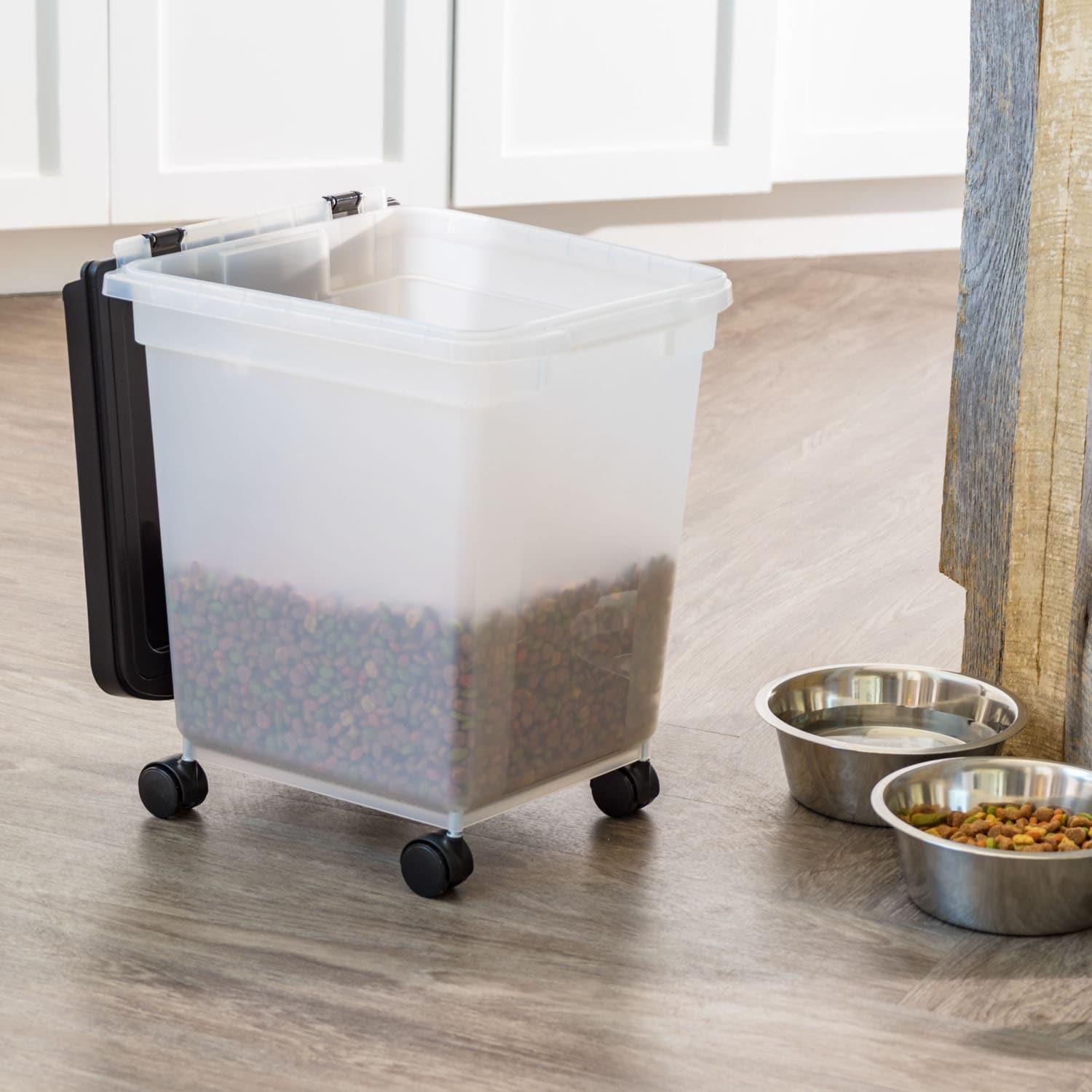 IRIS USA, Inc. Plastic Food Storage Container