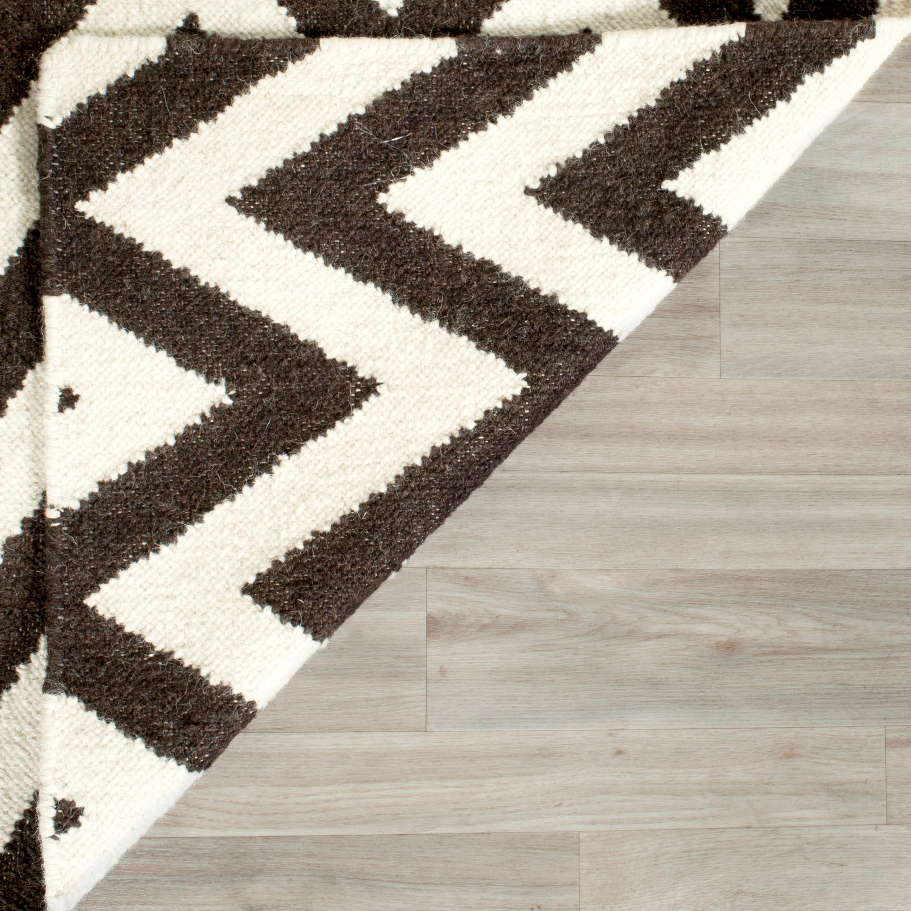 SAFAVIEH Dhurrie Bentley Chevron Zigzag Wool Area Rug, Brown/Ivory, 9' x 12'