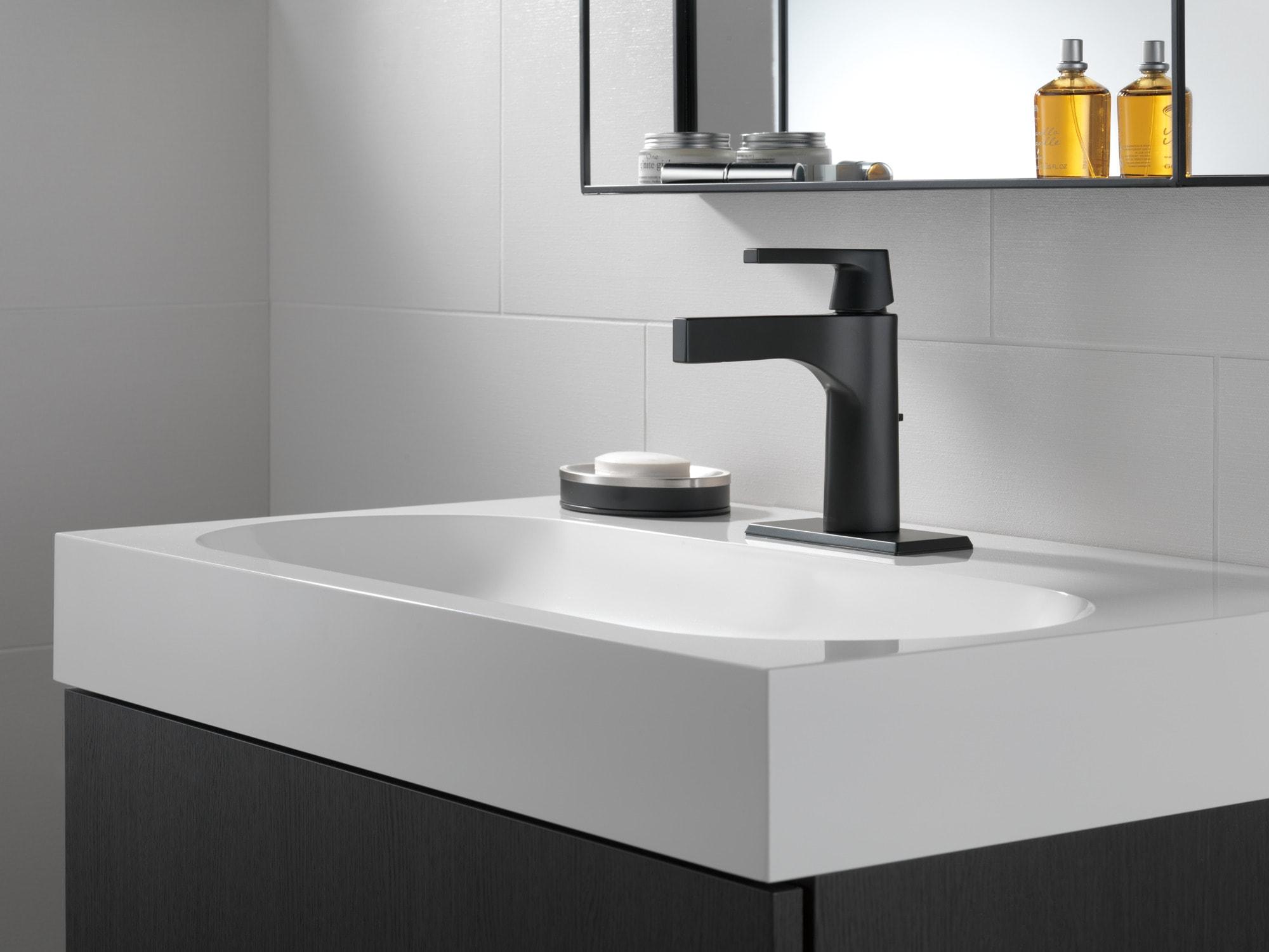 Zura Single Hole Bathroom Faucet with Drain Assembly