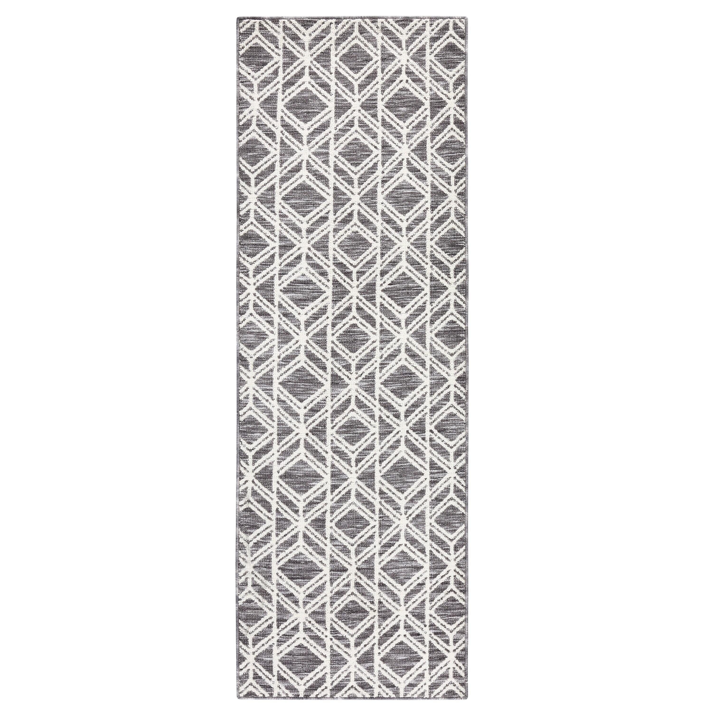 Town & Country Living TOWN & COUNTRY EVERYDAY Walker Modern Diamond Everwash Non-Slip Backing Kitchen Mat