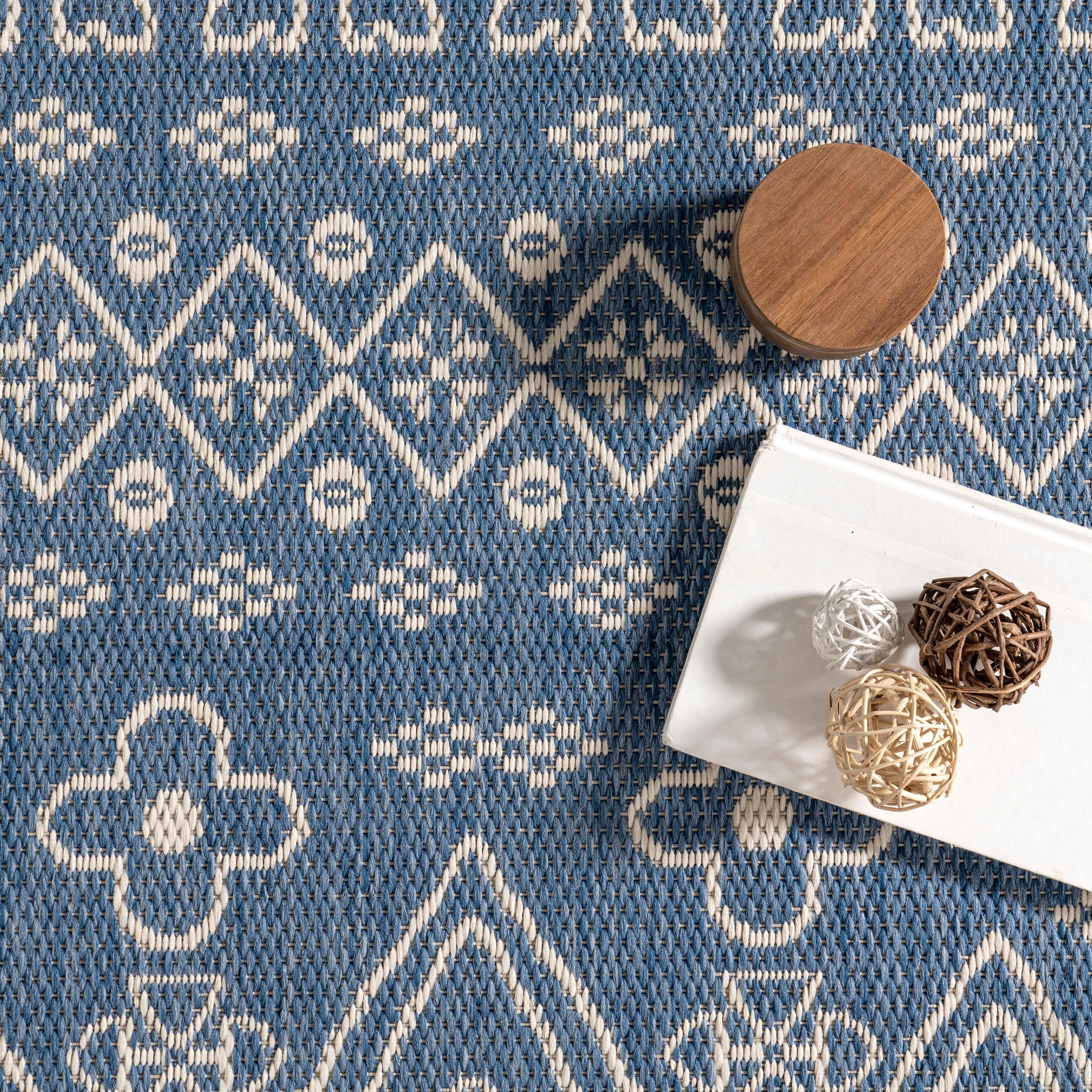 Nuloom Kandace Geometric 6x9 Indoor/Outdoor Area Rug for Living Room Patio Deck Front Porch Kitchen, Blue/Ivory