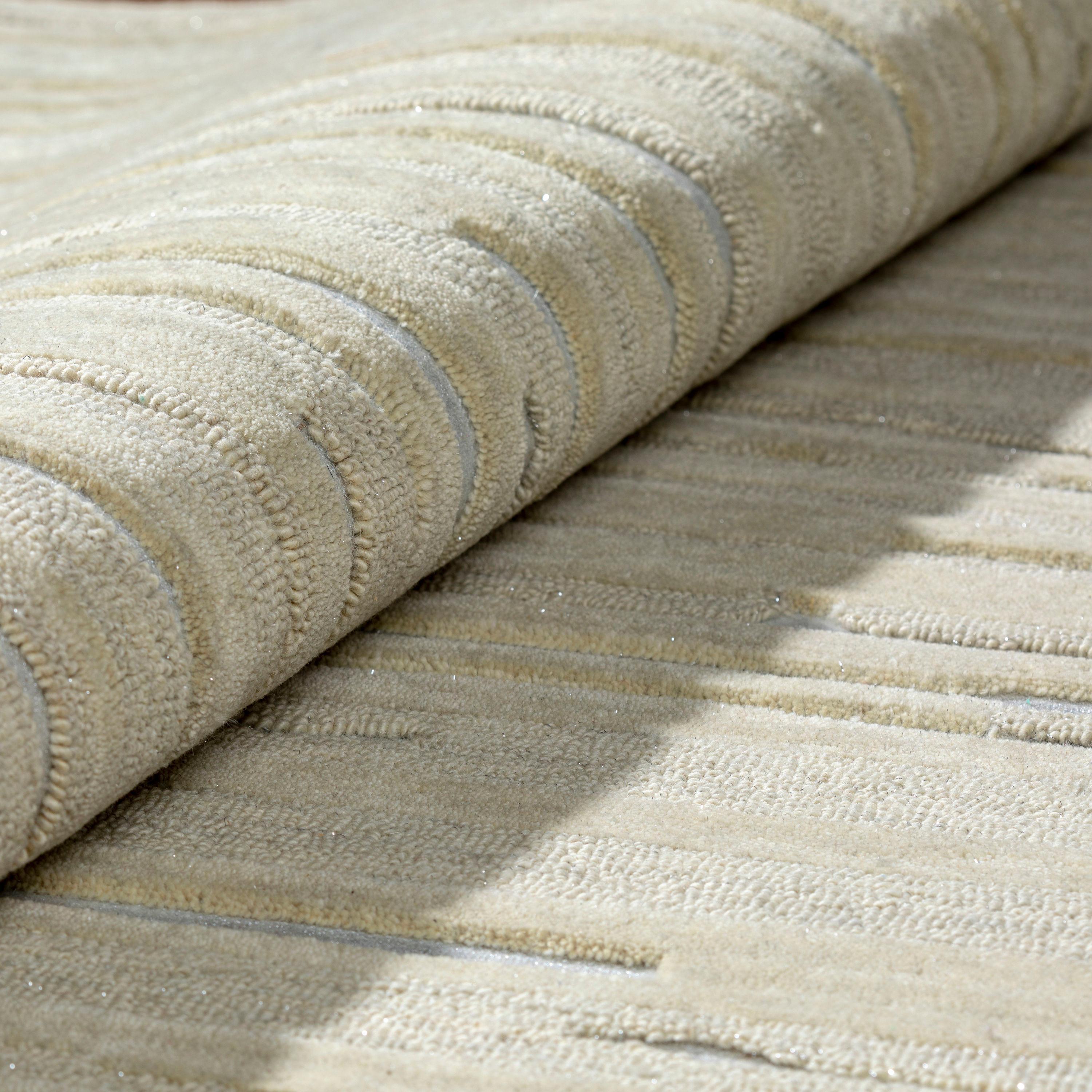 Addison Rugs Addison Dazzle Modern Hand Spun Wool and Metallic Area Rug Champagne 2' x 3' 2' x 3'