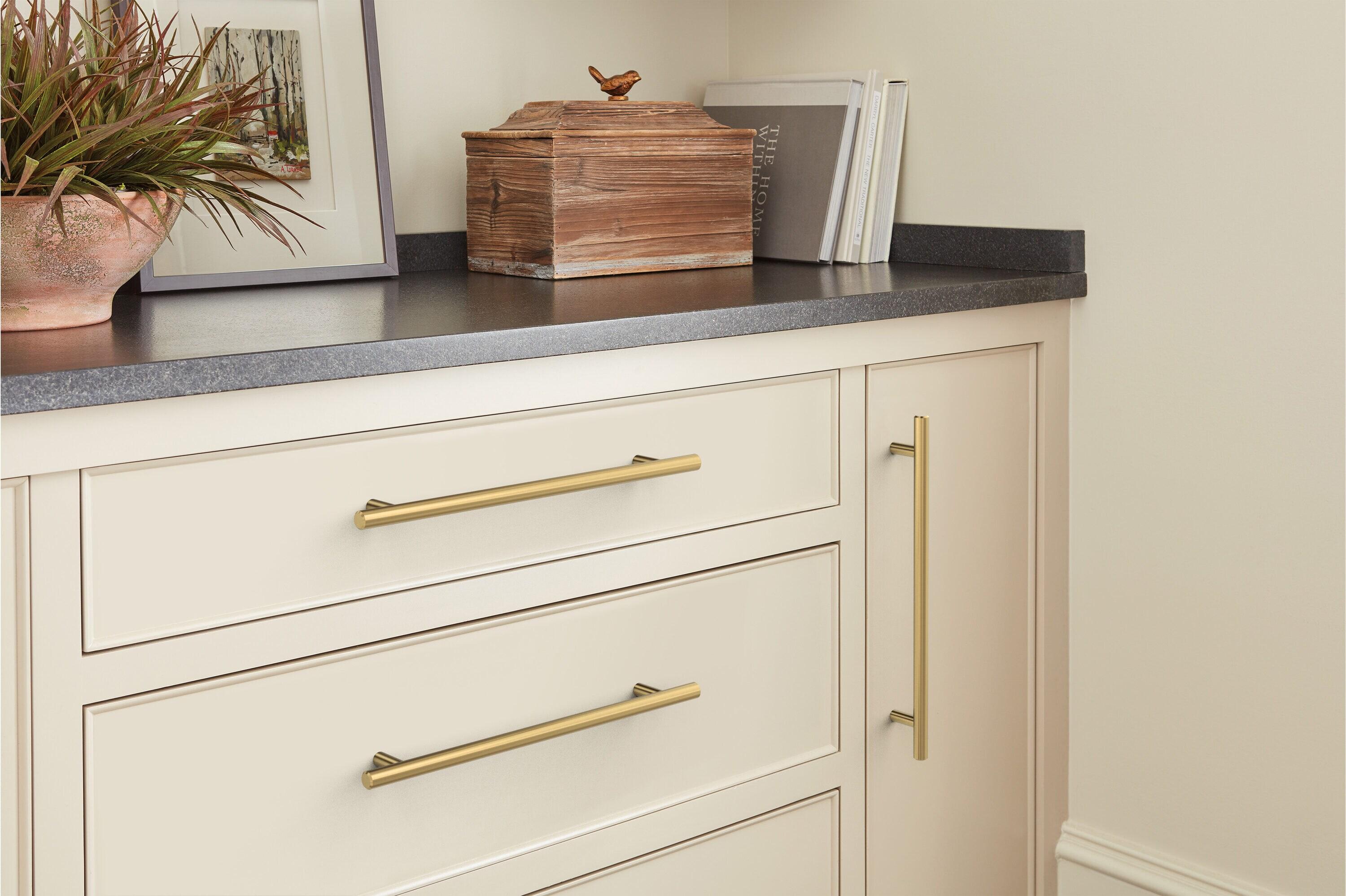Bar Pulls 8-13/16 inch (224mm) Center-to-Center Cabinet Pull