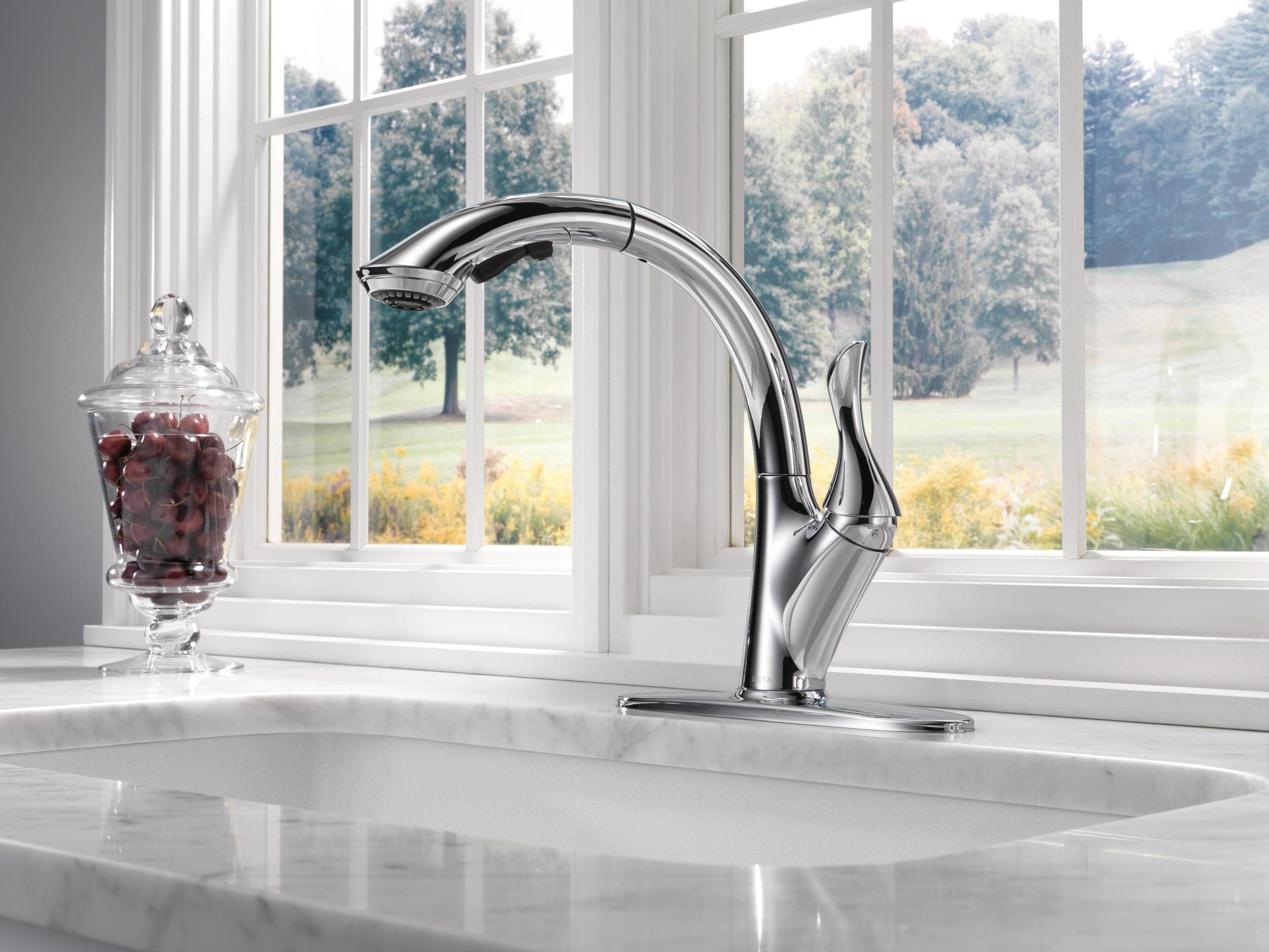 Linden Pull Out Touch Single Handle Kitchen Faucet with Accessories