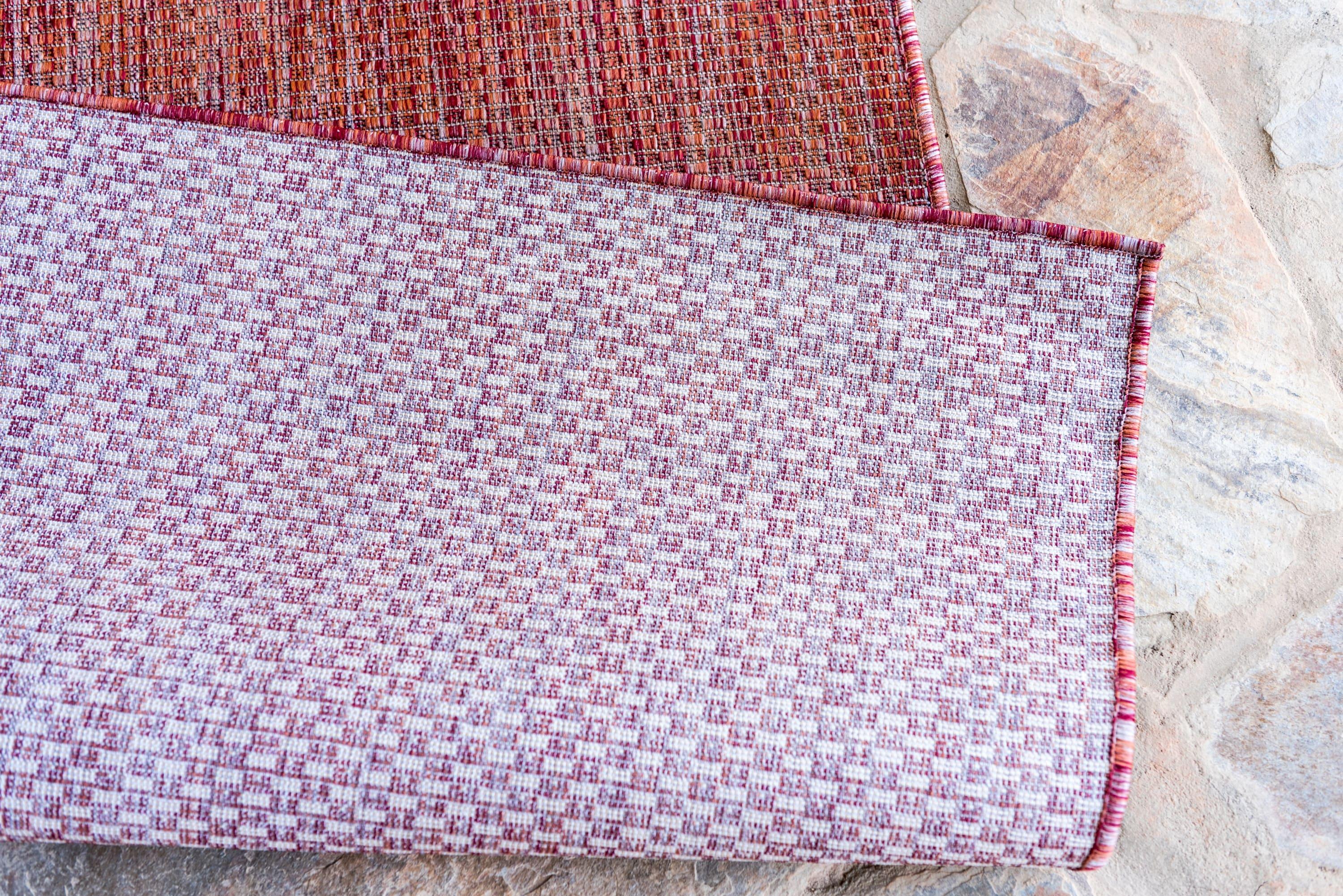 Unique Loom 6' 1 x 9' 0 Rectangle Indoor/Outdoor Solid Rust Red Area Rug