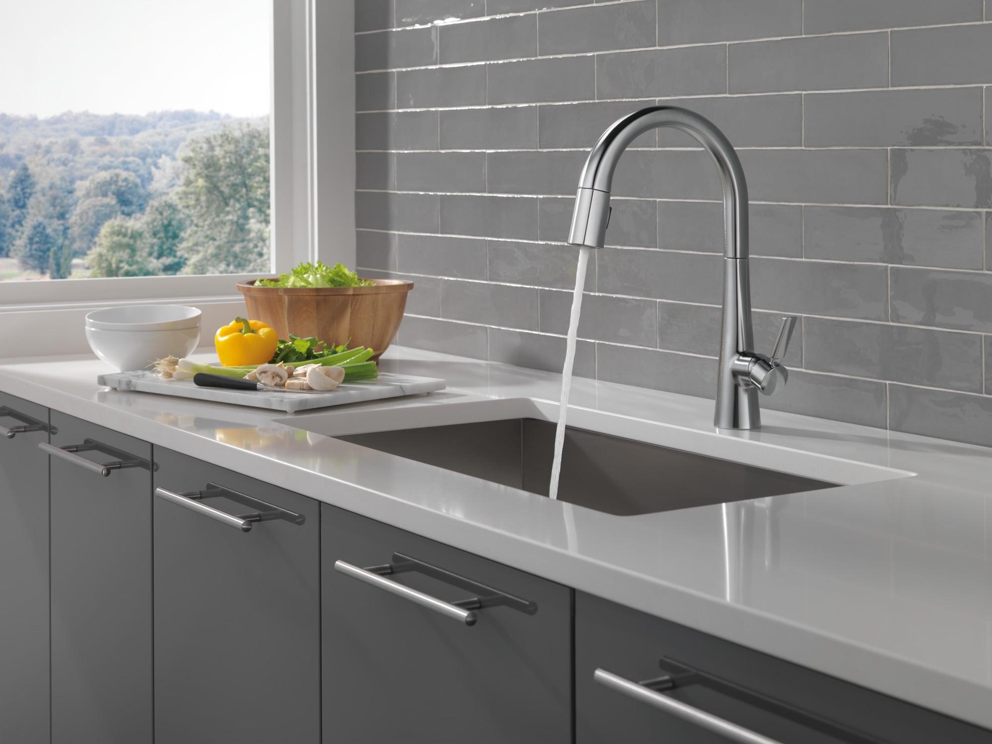 Monrovia Pull Down Single Handle Kitchen Faucet