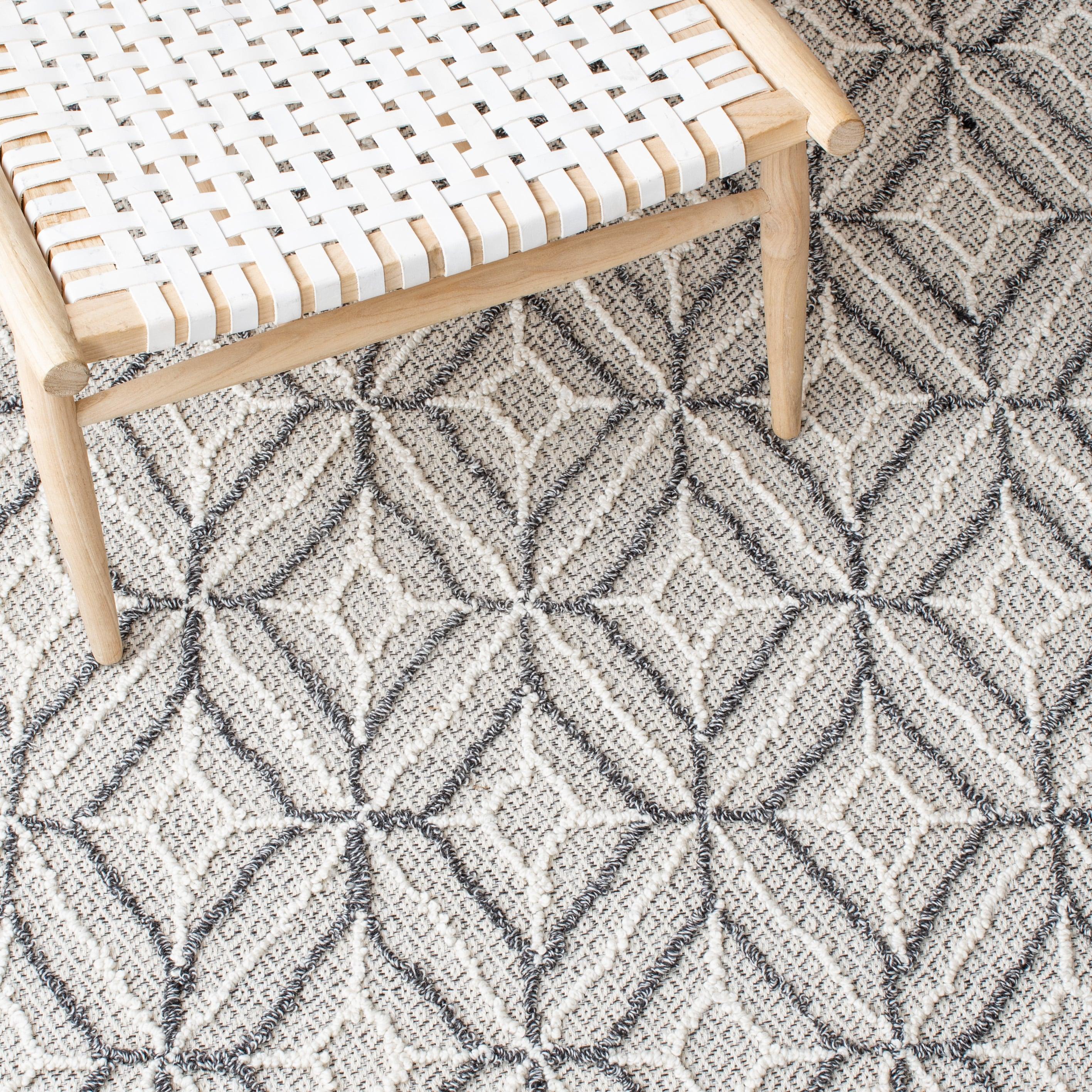 Trace TRC212 Hand Tufted Area Rug - Grey/Black - 6'x6' - Safavieh.