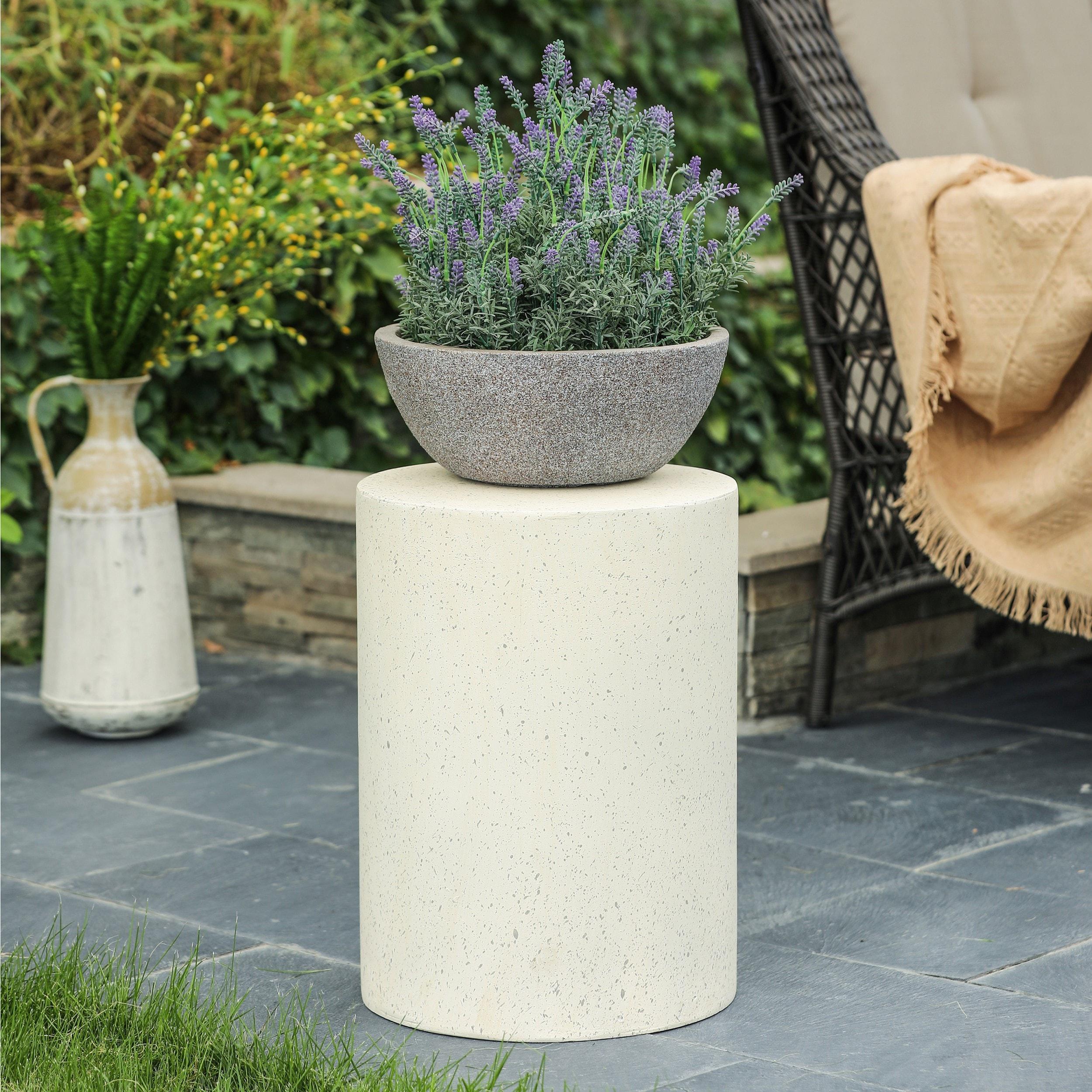 LuxenHome Patio Side Table, 18'' Cream with Speckled Gray Cement Round End Table,Accent Table for Outdoor Indoor, Garden Stool Plant Stand Off-White