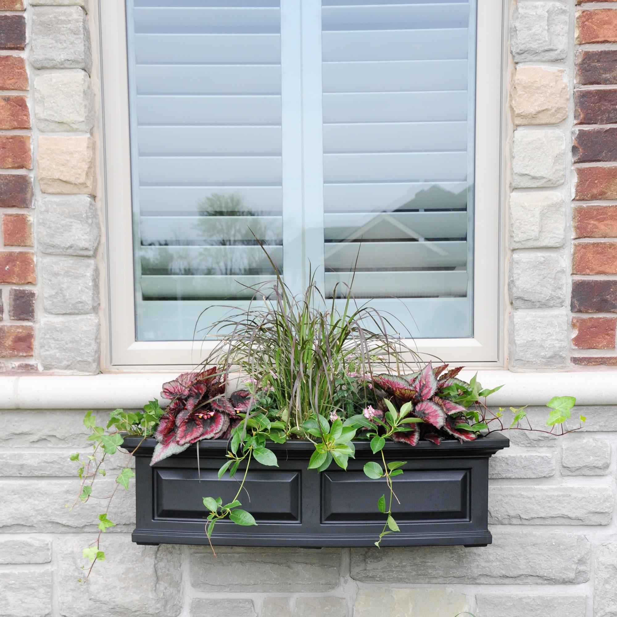 Nantucket Resin Window Box with Water Reservoir